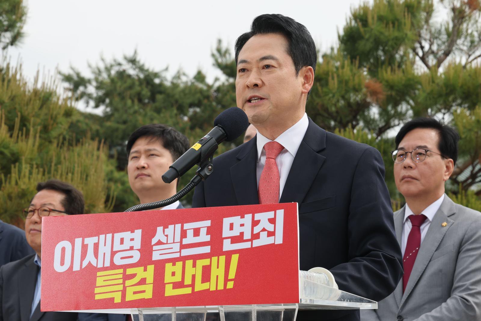 장동혁 “투표 포기하면 이재명 범죄 지울 기회 주는 것”