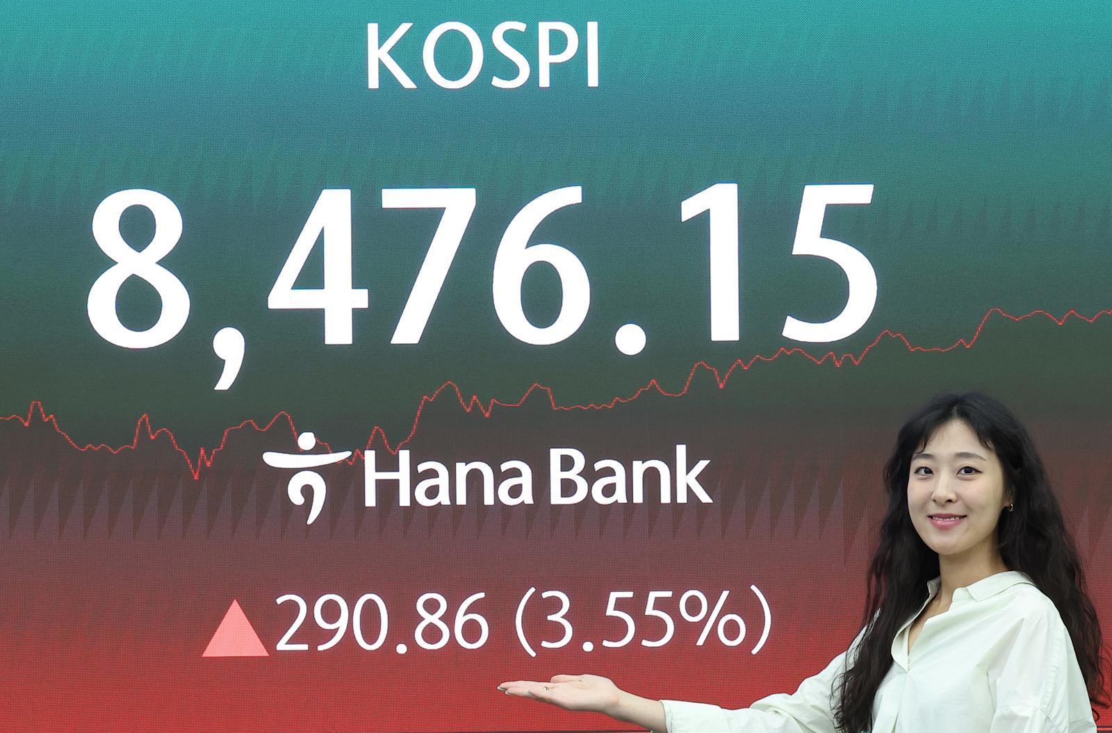 “AI반도체, 기업 넘어 소비·세수·증시 선순환…韓·대만 경제부흥”