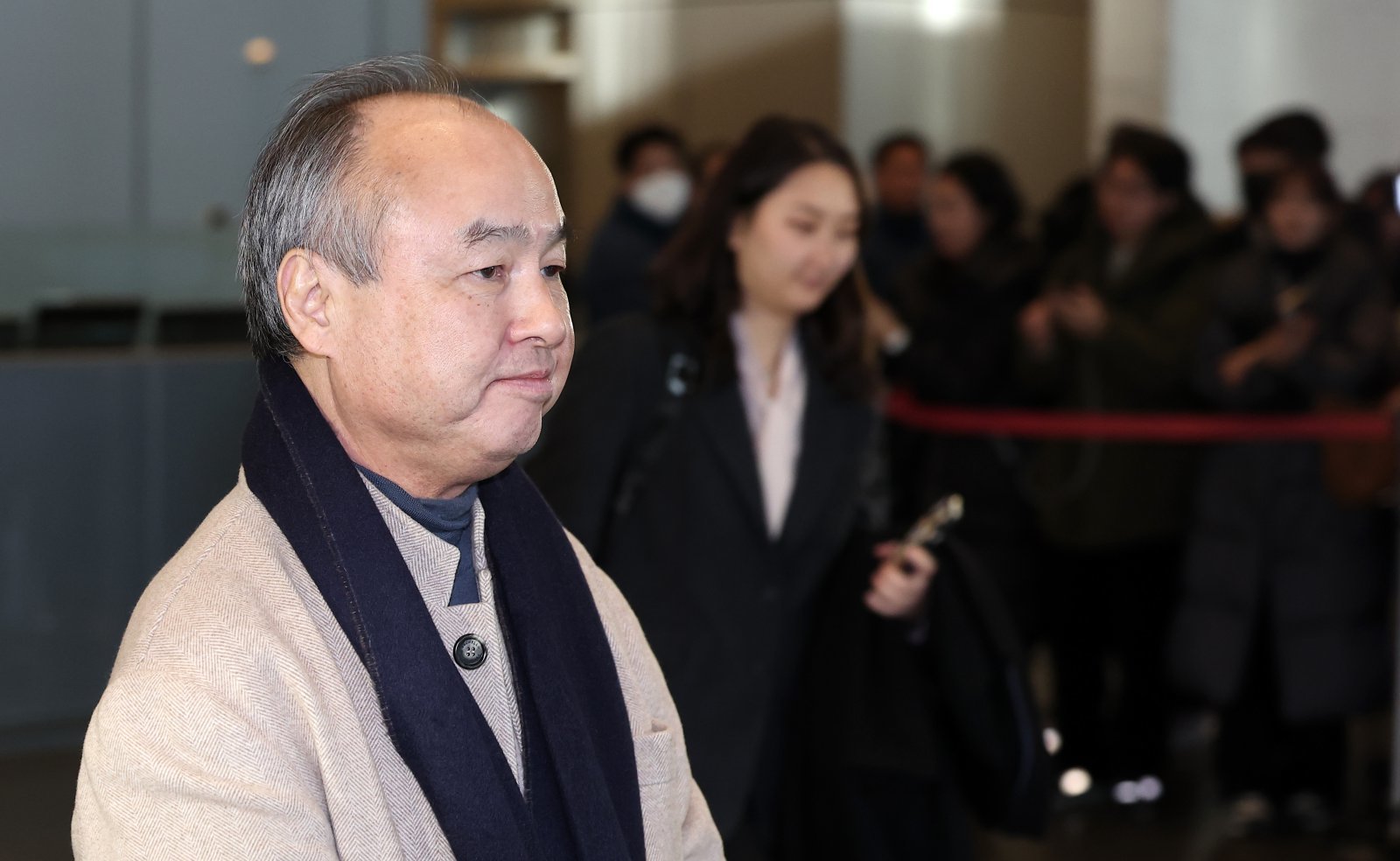 손정의 소프트뱅크 ‘日 시총 1위’ 등극…22년 도요타 제왕 꺾어