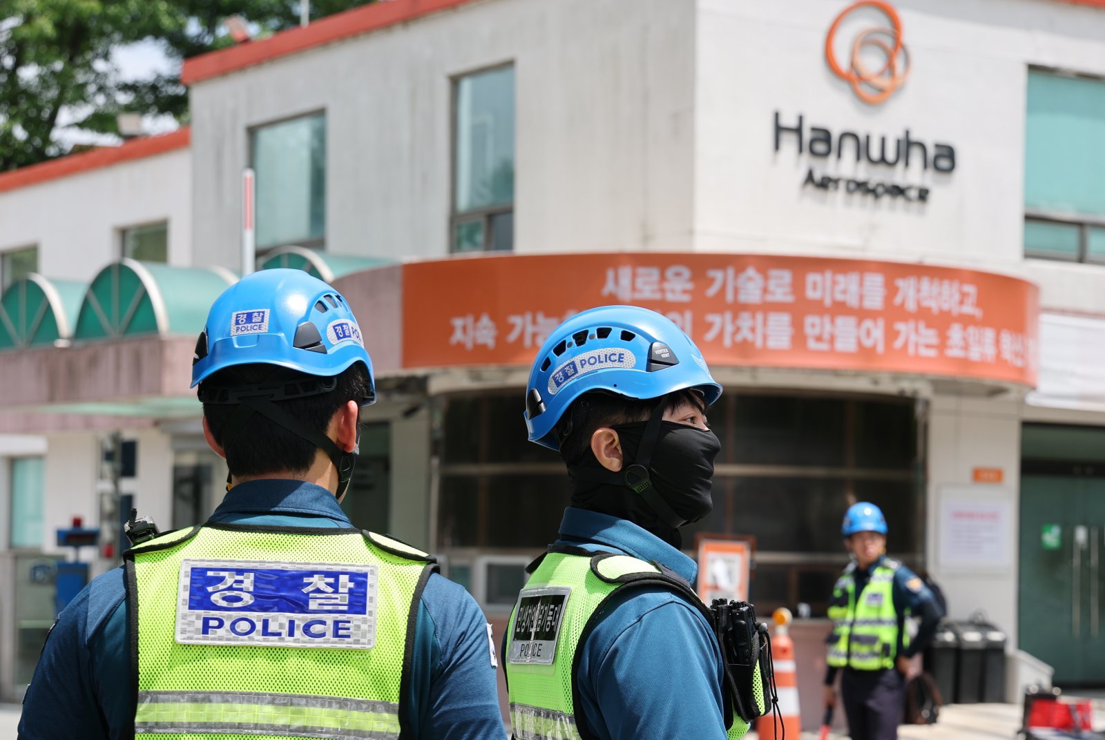 한화에어로 사고에 울산 여야 후보 ‘조용한 선거’ 전환