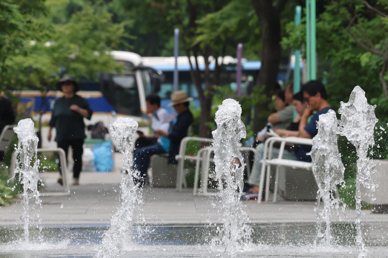 [내일날씨]‘낮 최고 33도’ 더위 계속…전남·경남·제주 많은 비