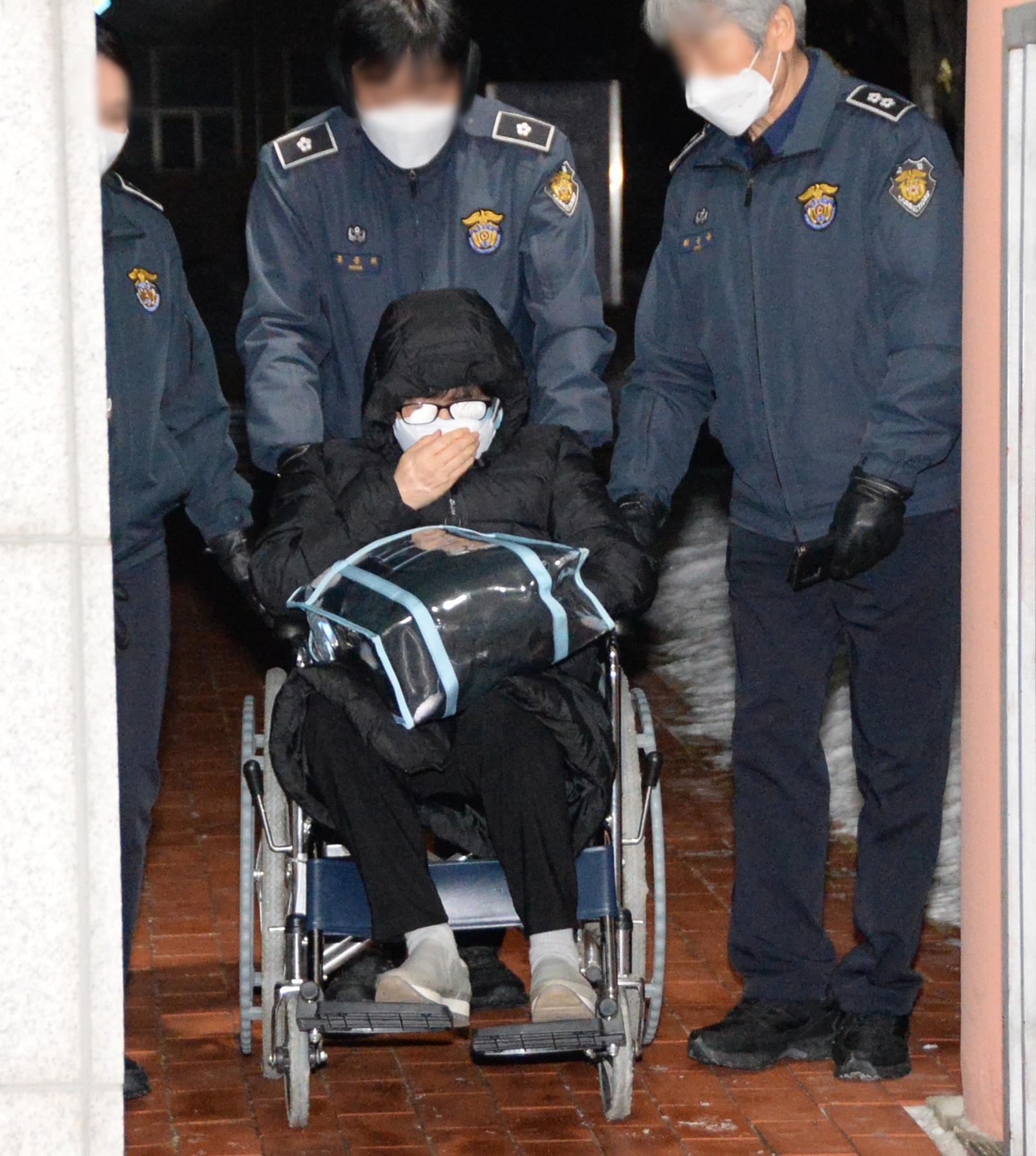 'State corruption' figure Choi Soon-sil granted temporary release due to poor health