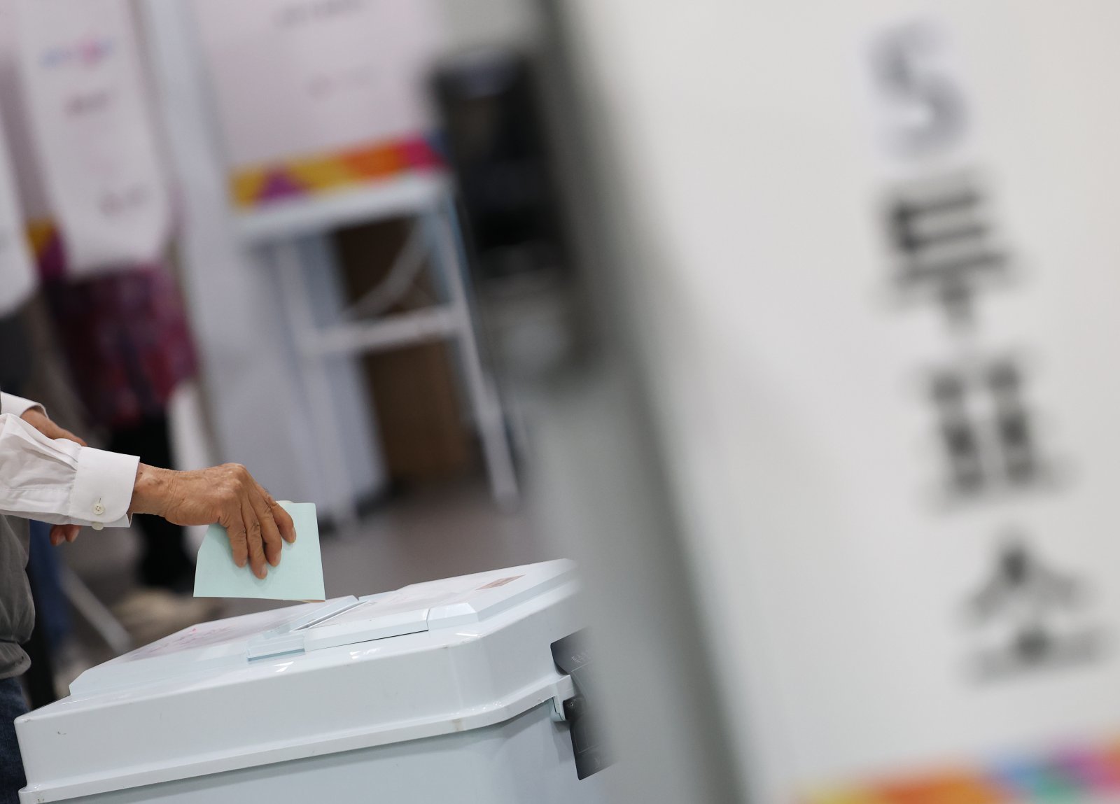Voting disturbances, assaults reported as police investigate 88 election incidents in South Korea