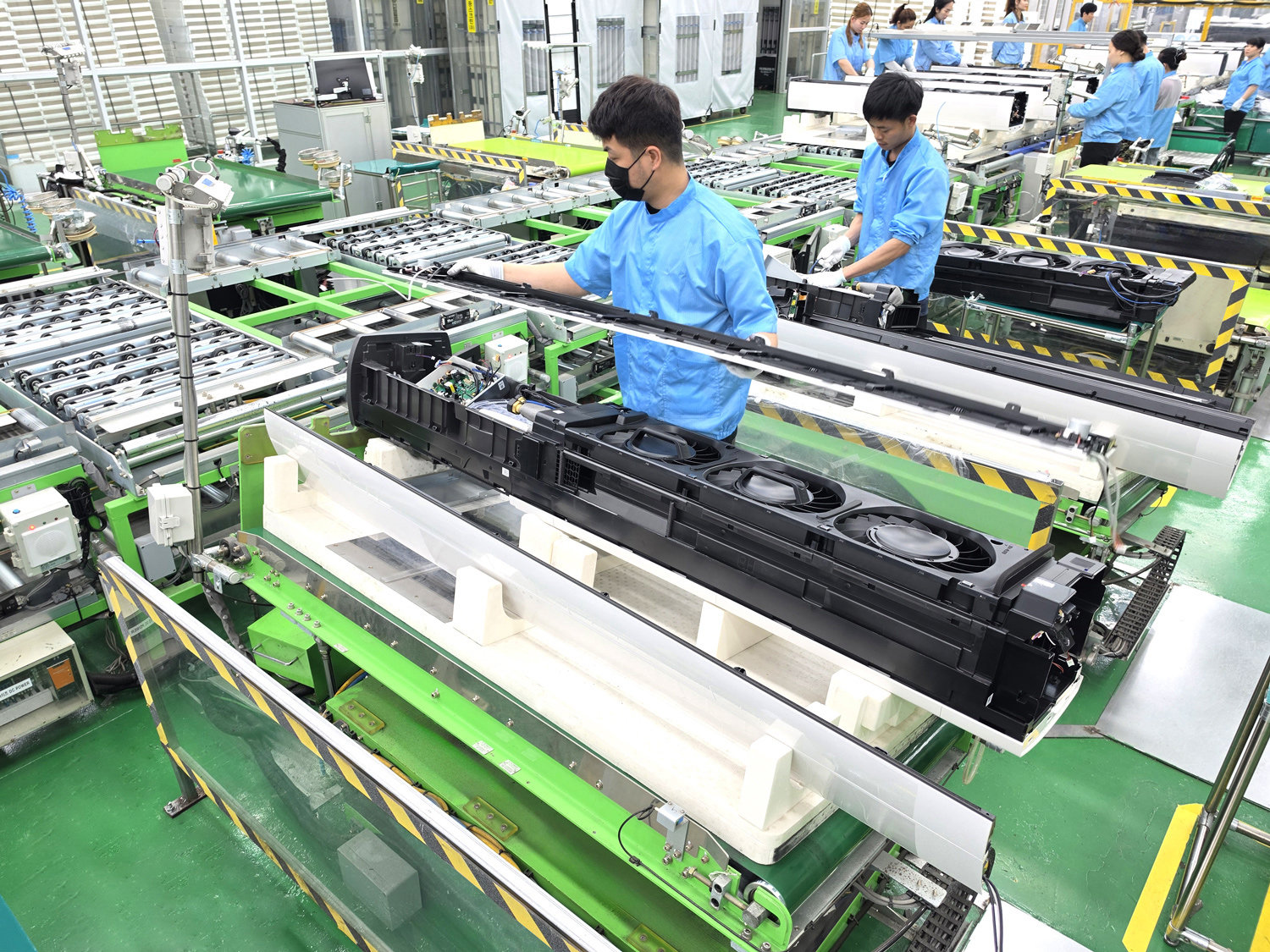 Samsung Electronics Develops New Material from Recycled Styrofoam for Home Appliances