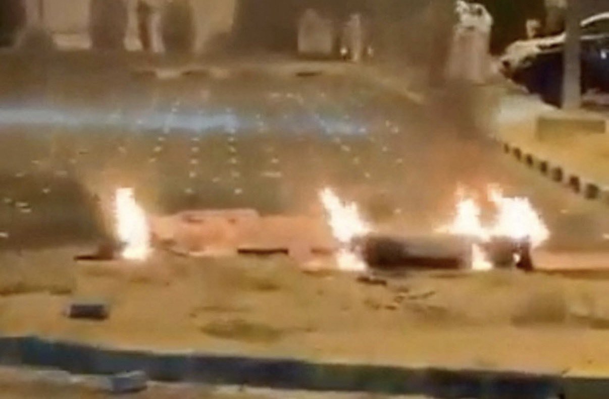쿠웨이트 “이란 공격으로 공항 운영 중단…인명피해도”
