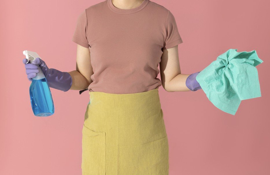 “남편 무능해서 일하면서”…전문직 남편 둔 전업주부 글 논란