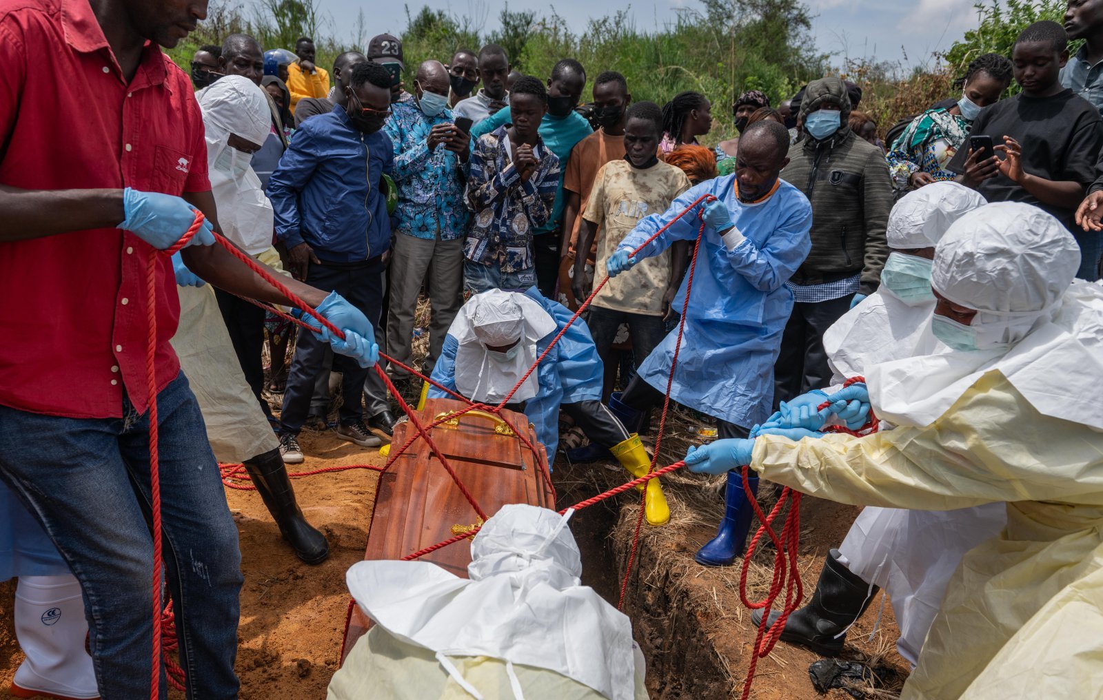 Variant Ebola spreads rapidly in Congo, sparking international alarm