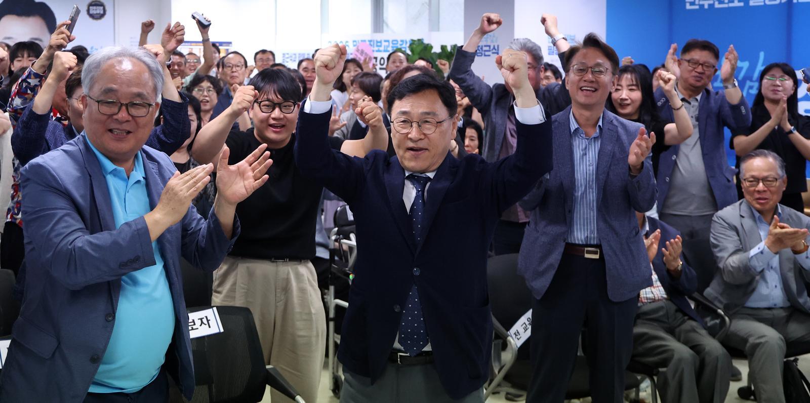 교육감 ‘진보’ 선전…서울 정근식, 부산 김석준, 경기 안민석 우세