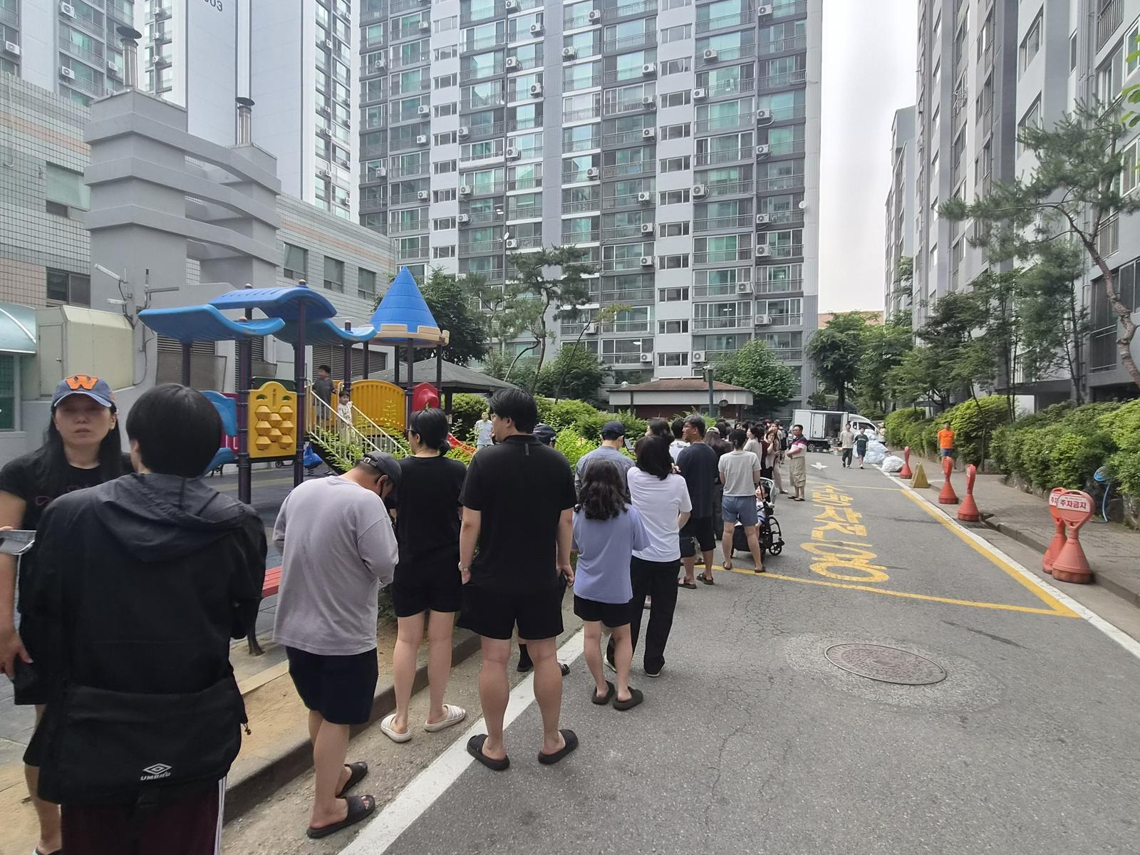 Seoul Election Commission Admits Ballot Shortage, Apologizes
