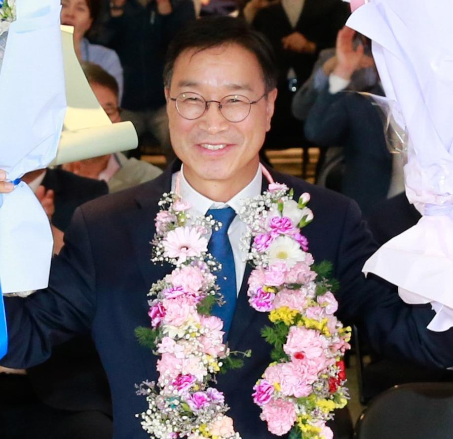 ‘서귀포 3선’ 與 위성곤, 제주지사 당선