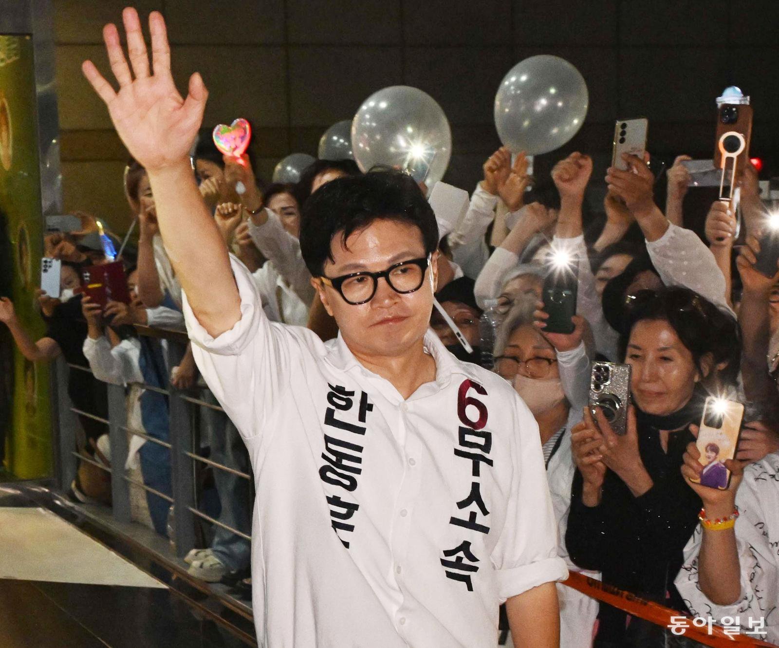 한동훈, 부산 북갑서 하정우에 역전승… 유의동, 평택을 승리