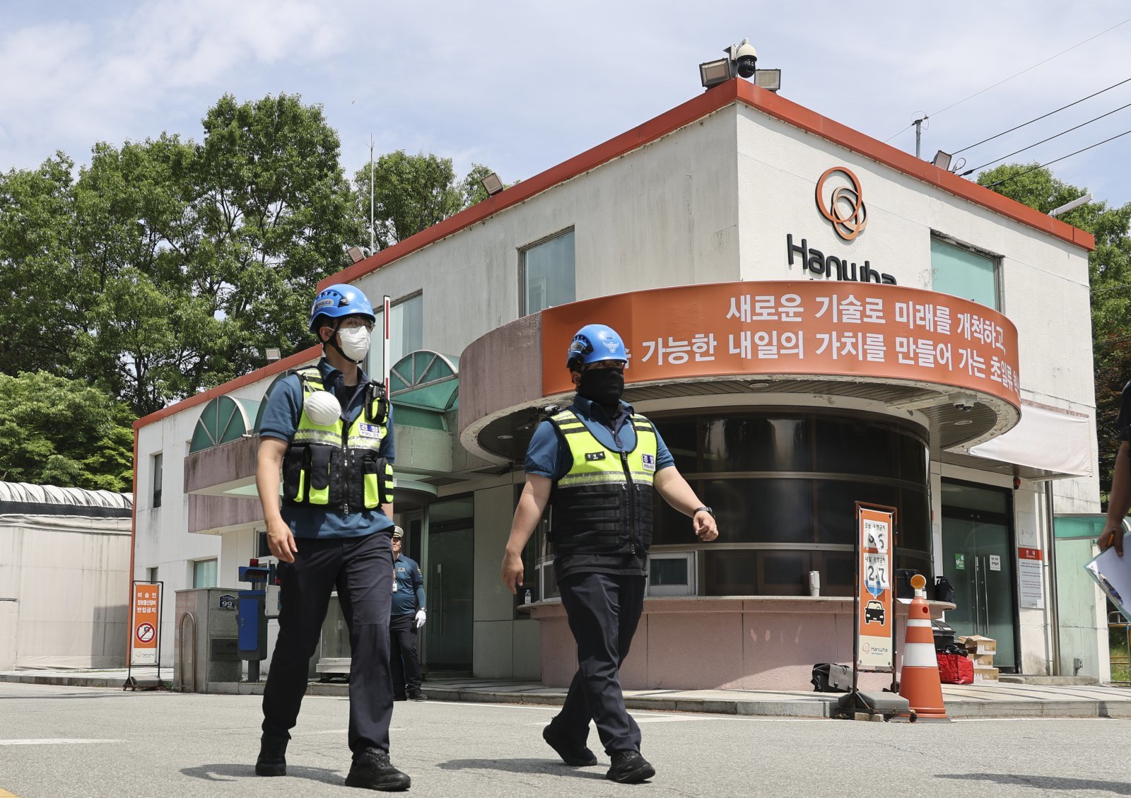 Hanwha Aerospace suspends production at 9 sites for safety checks