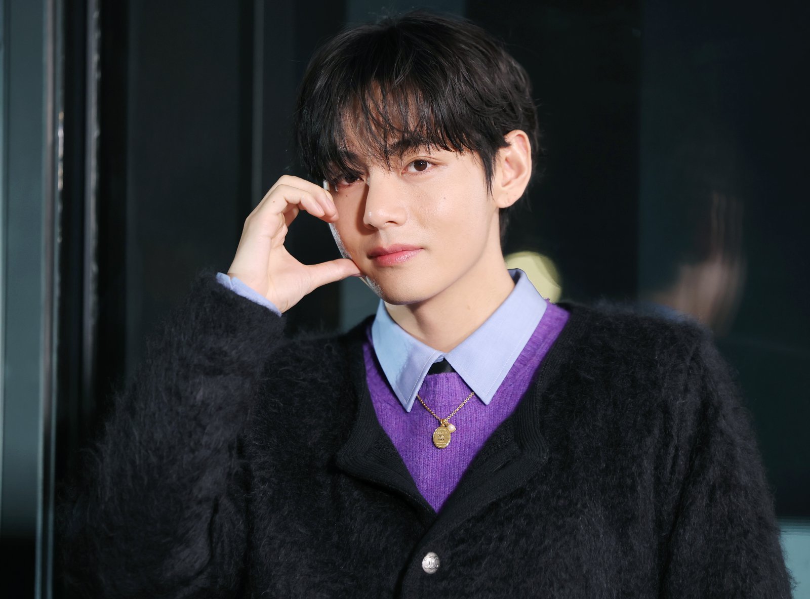 BTS 뷔, 훈련소 일화 푼 동기에…배려 돋보인 장문의 댓글