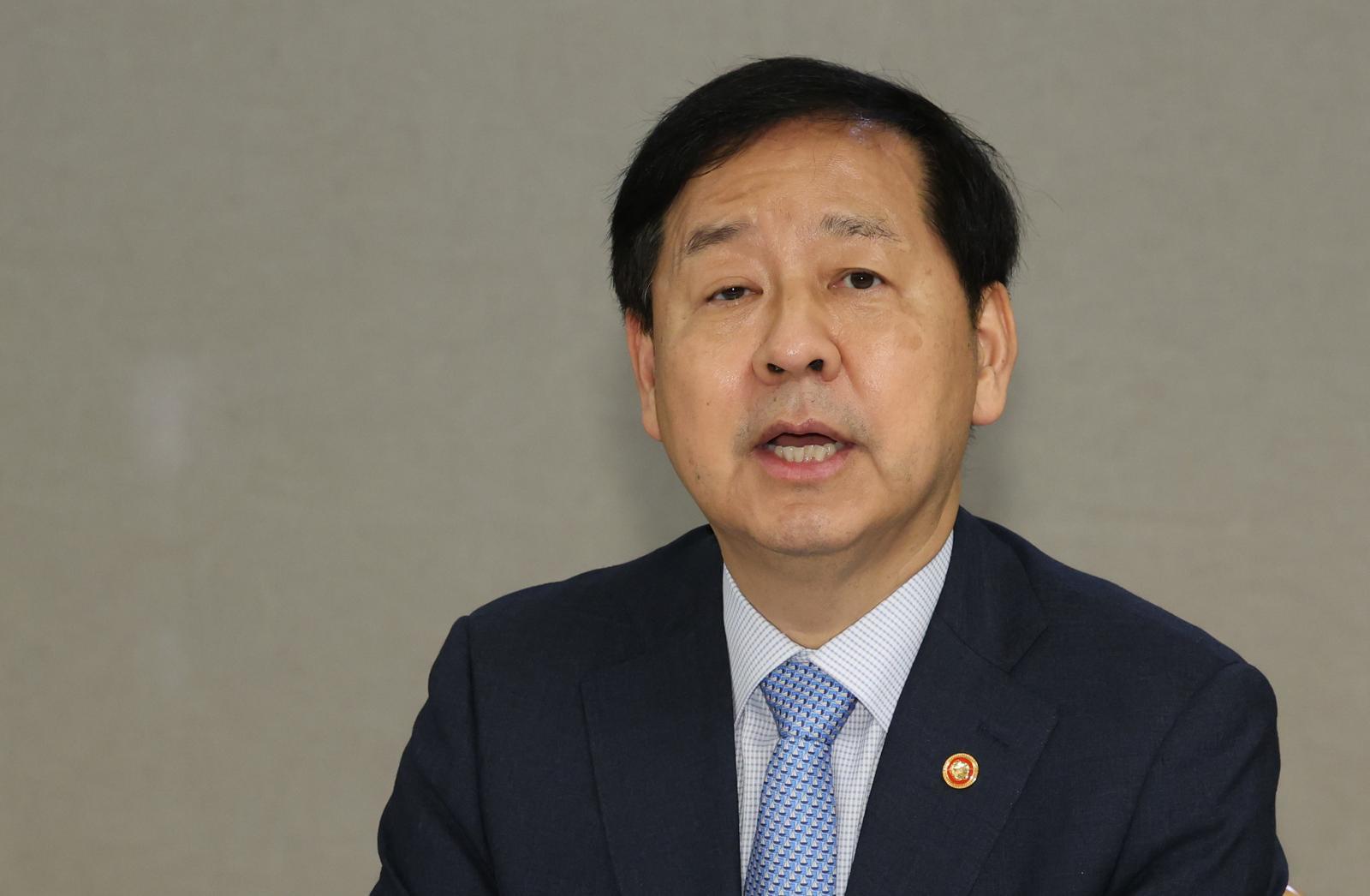 구윤철 “여름 대비 농축수산물 수급 방안 논의…물가안정 총력 대응”