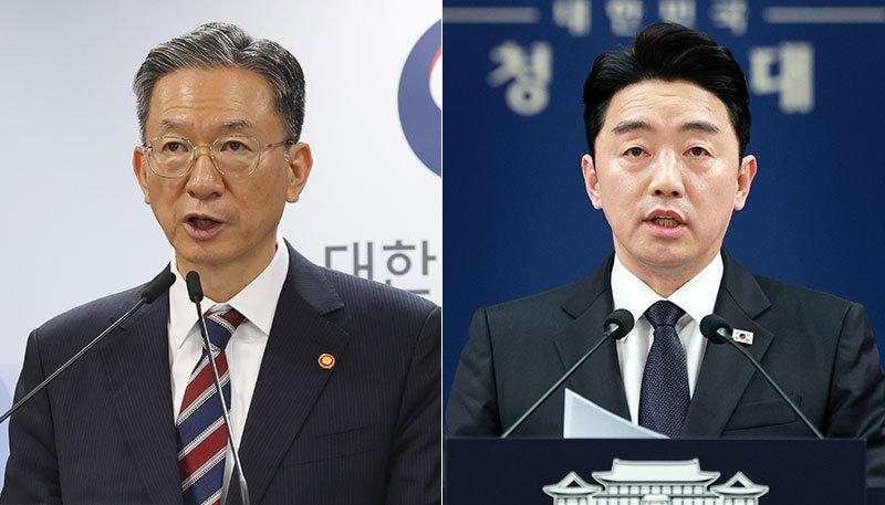 (왼쪽부터)정성호 법무부 장관, 강훈식 대통령비서실장. 뉴스1·뉴시스