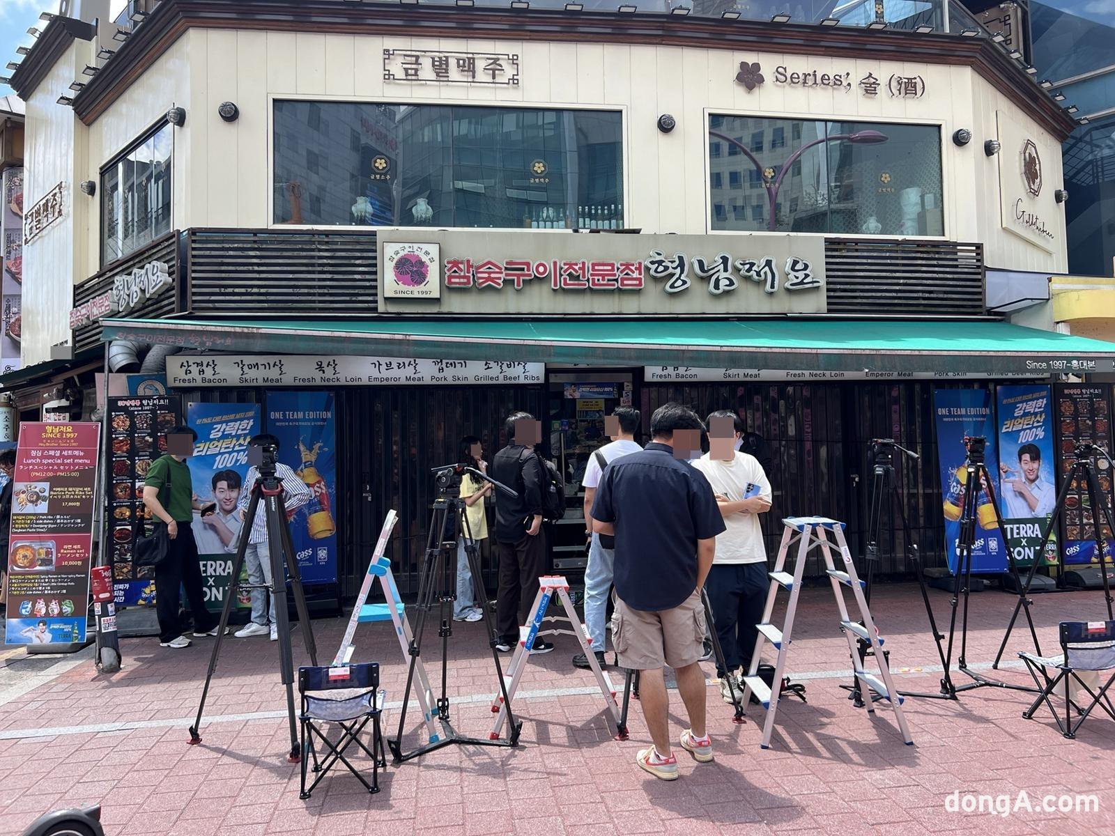 [현장]젠슨 황 CEO 만찬 앞둔 마포 삼겹살집… 네이버 관계자도 대기 중