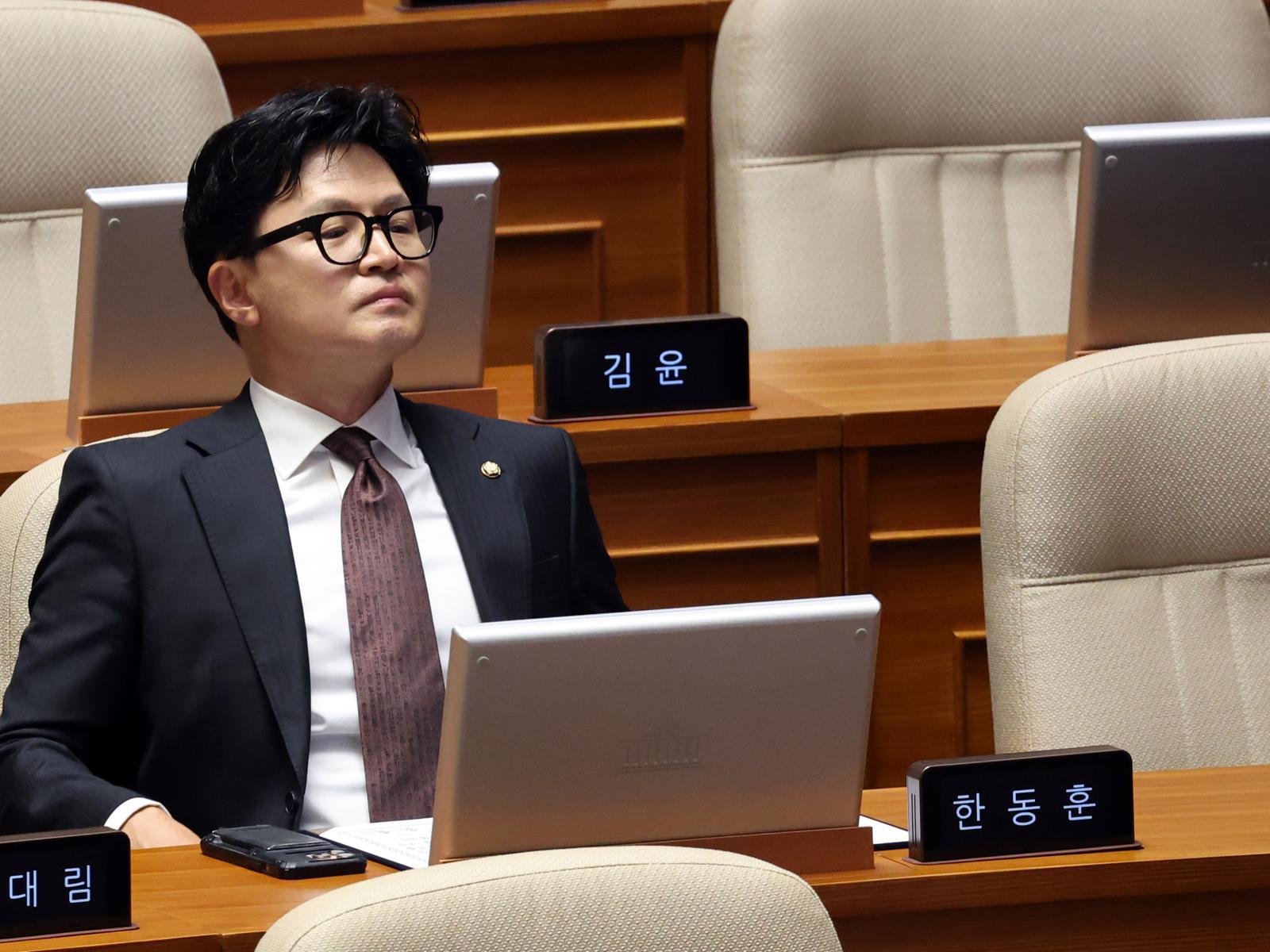 한동훈 무소속 의원이 5일 오후 서울 여의도 국회 본회의장에서 자리하고 있다. 2026.6.5 뉴스1