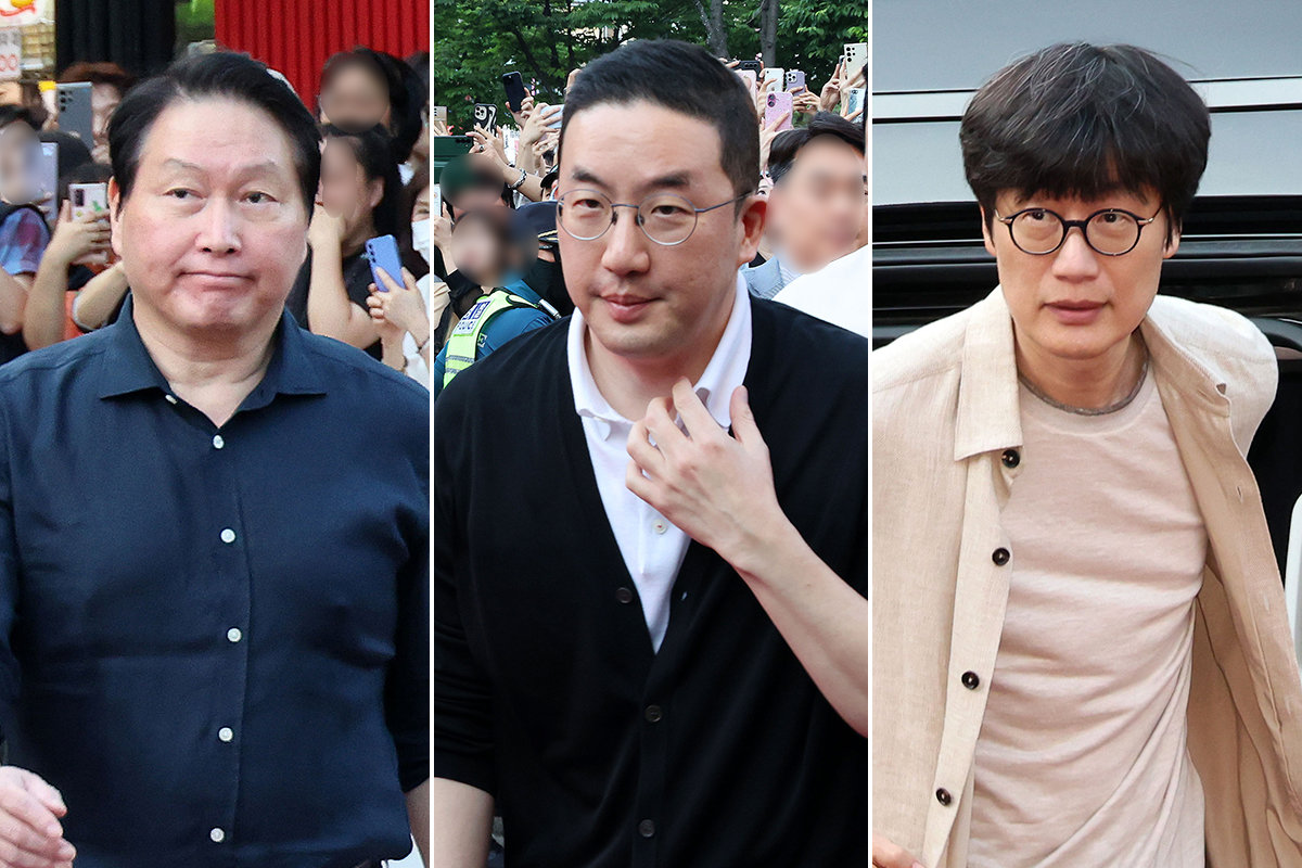 5일 오후 젠슨 황 엔비디아 최고경영자와의 삼겹살 회동을 위해 최태원(왼쪽) SK그룹 회장과 구광모(가운데) LG그룹 회장, 이해진 네이버 의장이 서울 마포구 홍익대학교 인근 삼겹살집에 참석하고 있다. 2026.6.5 뉴스1