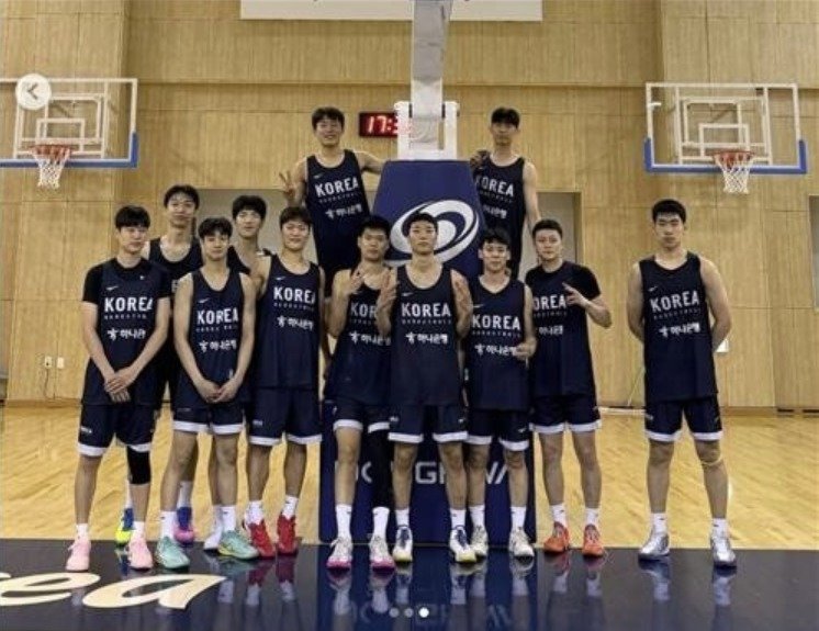 18세 이하 남자 농구대표팀. (대한민국농구협회 SNS 캡처)