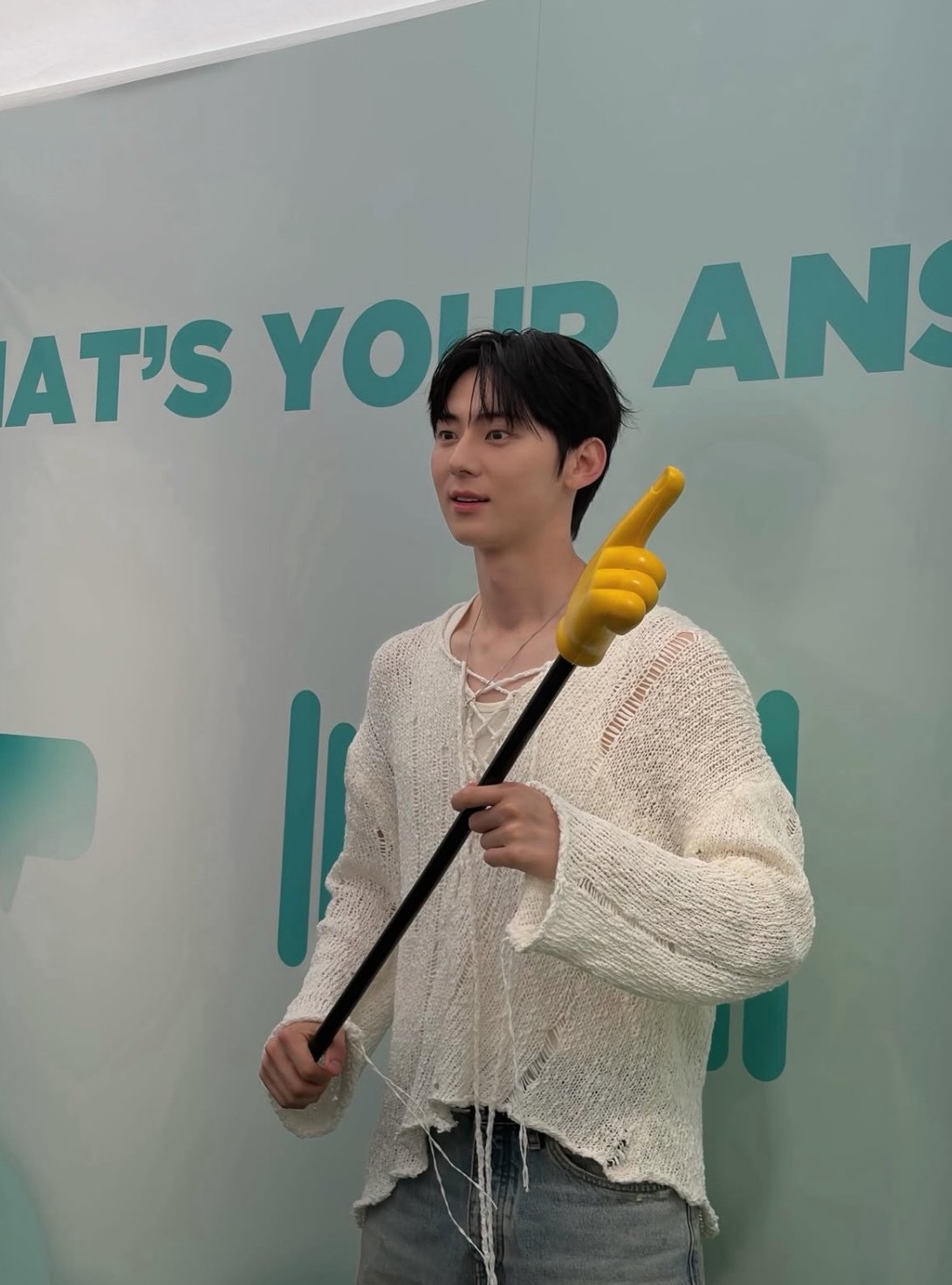 사진=황민현 인스타그램