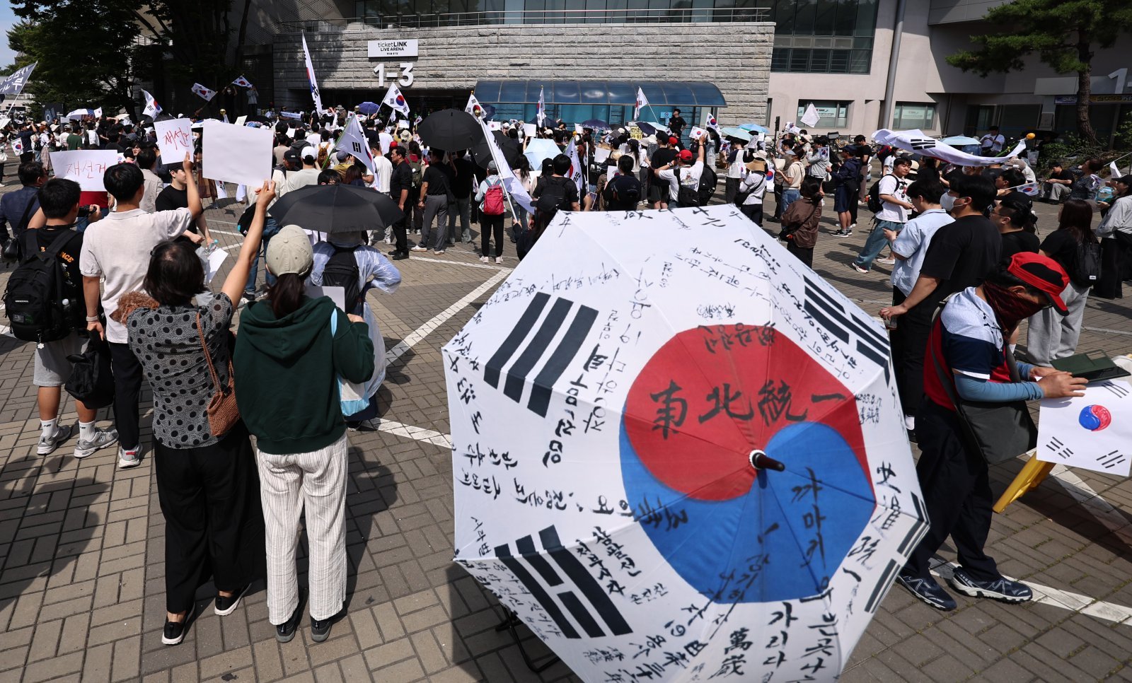 ‘투표용지 사태’…與 “원구성해 국조·특검” 野 “귀 막으면 정권 종말”