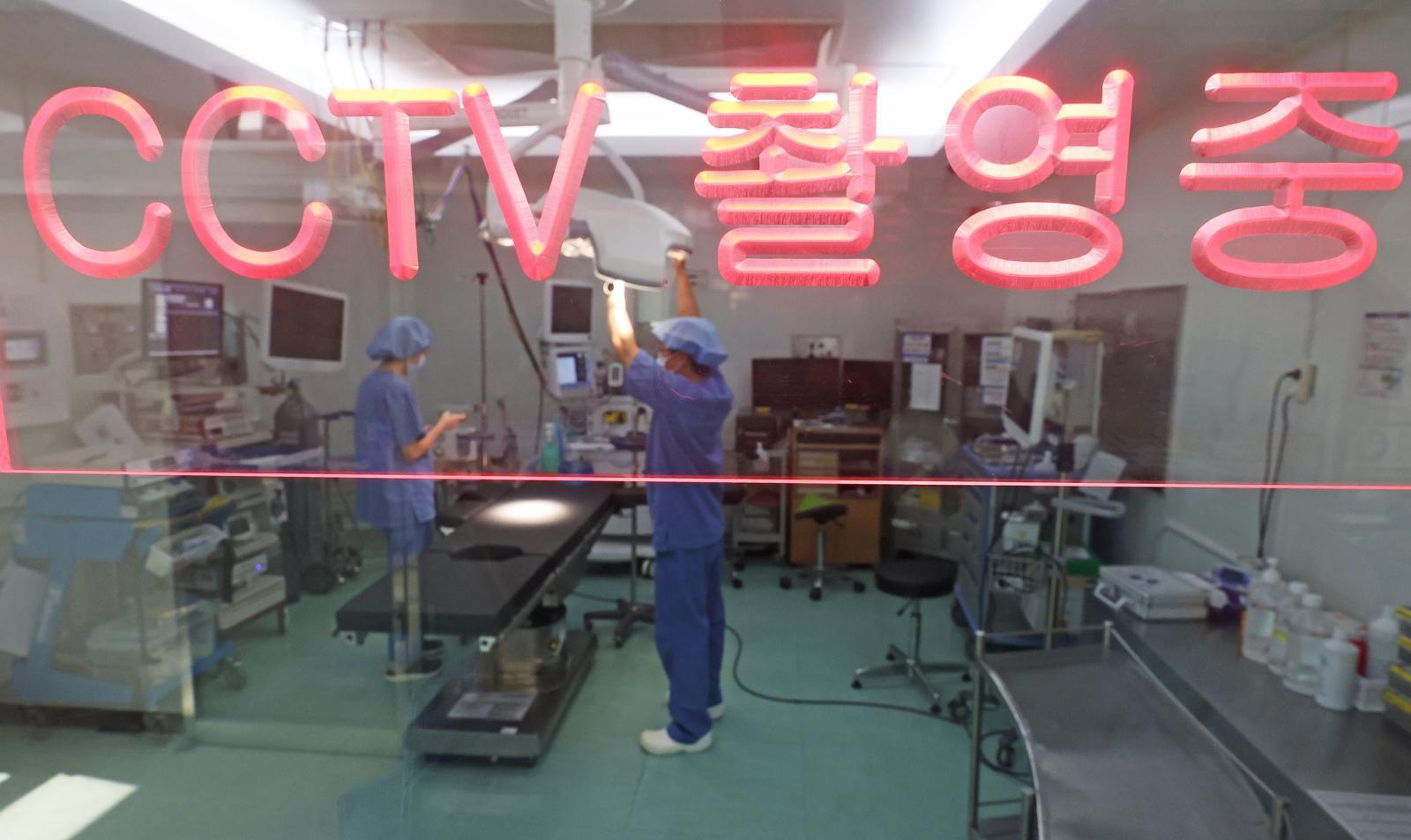 수술실CCTV 설치 의무화 3년째… 환자 절반 “제도 알지 못해”