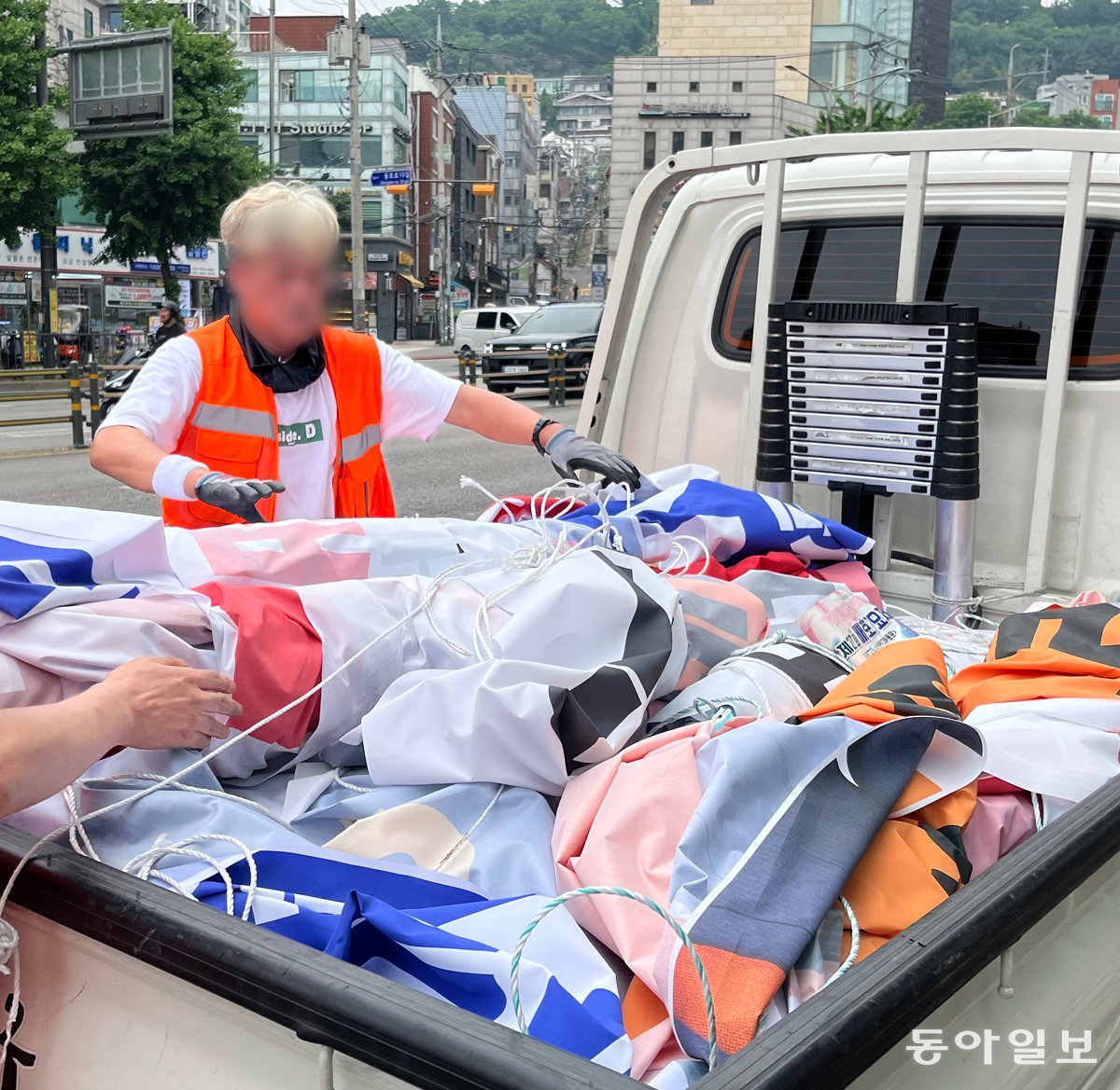 폐현수막 온실가스 선거때마다 600t… “PVC 사용 막아야”