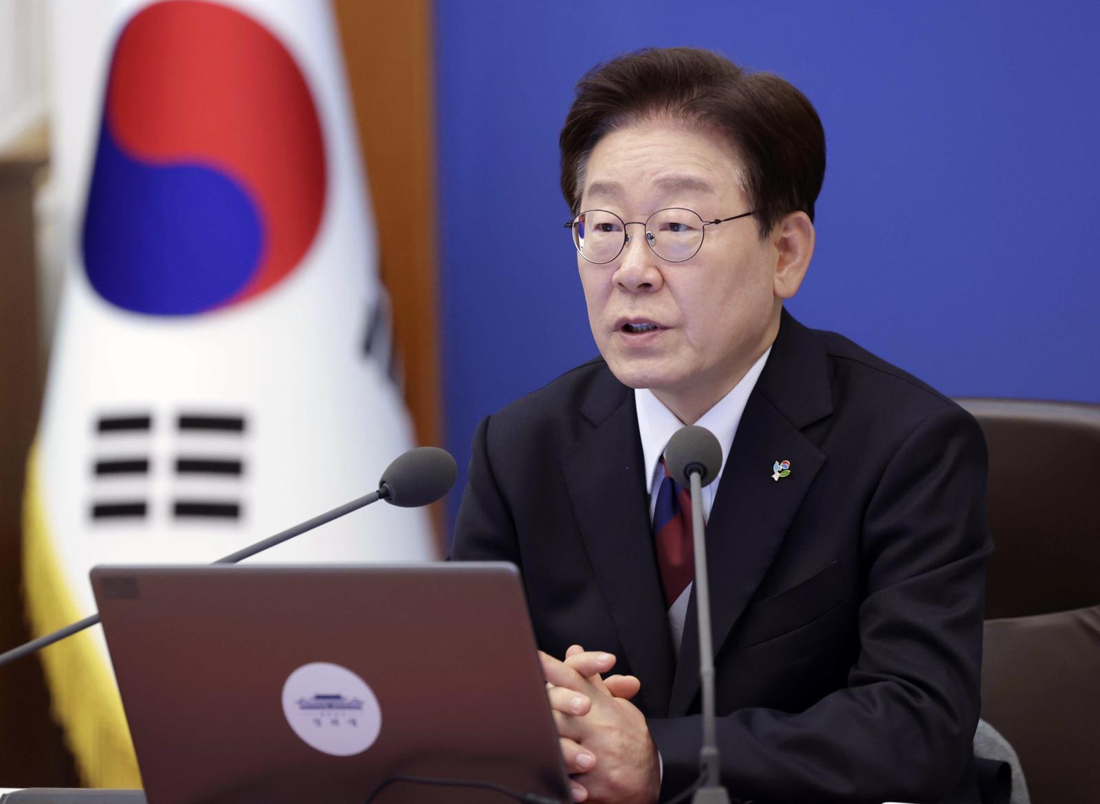 이재명 대통령이 4일 청와대에서 열린 수석보좌관회의에서 발언을 하고 있다. 2026.6.4 뉴스1