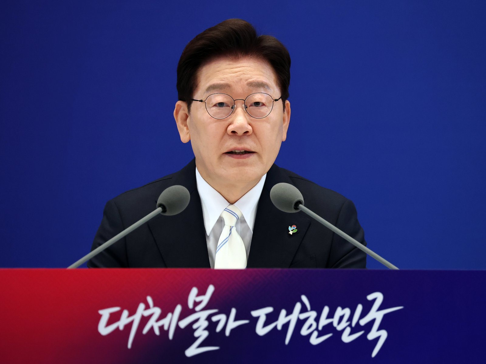 李 “韓 보유세 대채로 낮아…세제·금융·규제·공급 한꺼번에 정리”