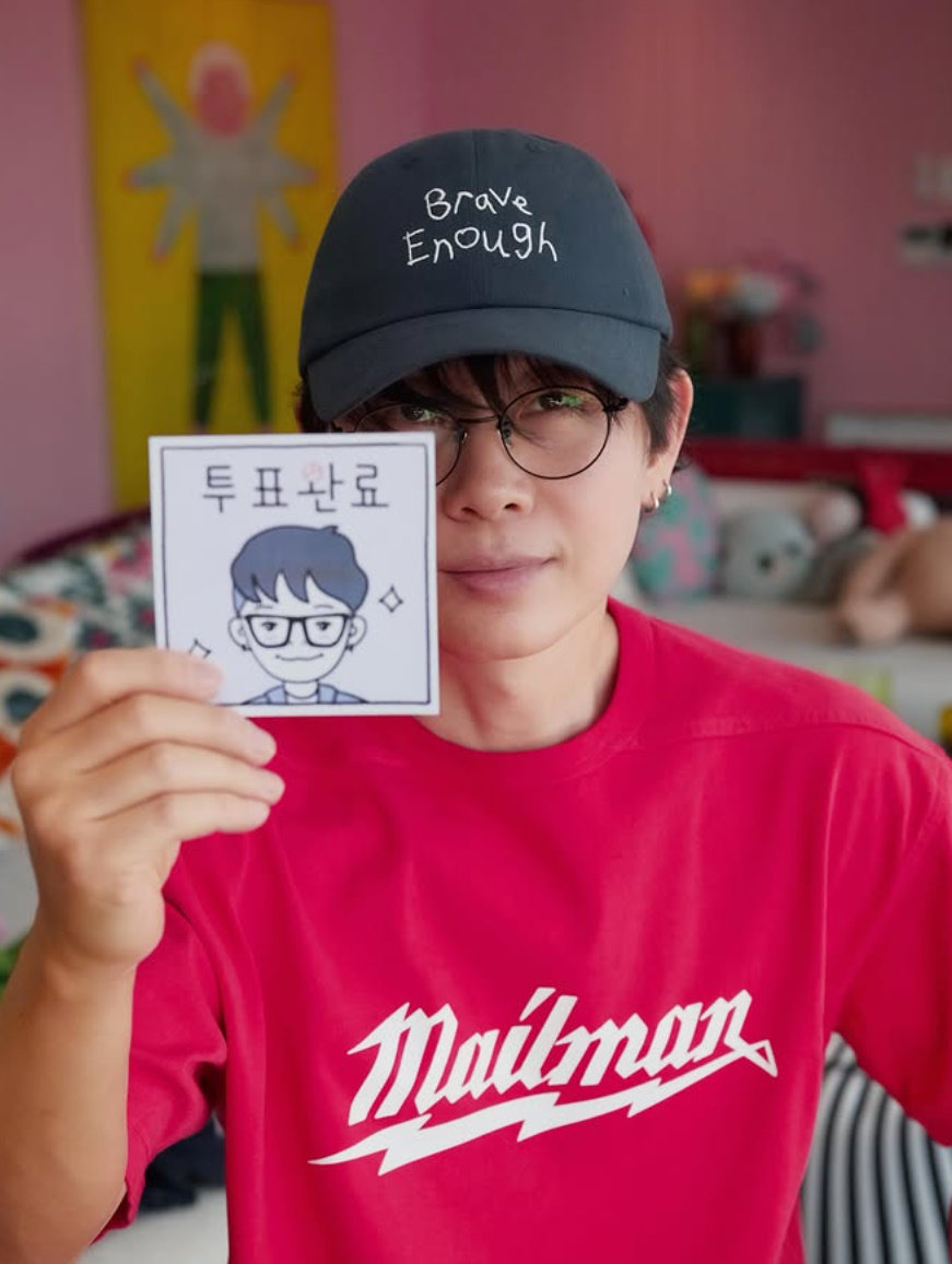 “이혼이나 당하고 정치 망상” 표현에…이승환, 윤서인에 5000만원 손배소