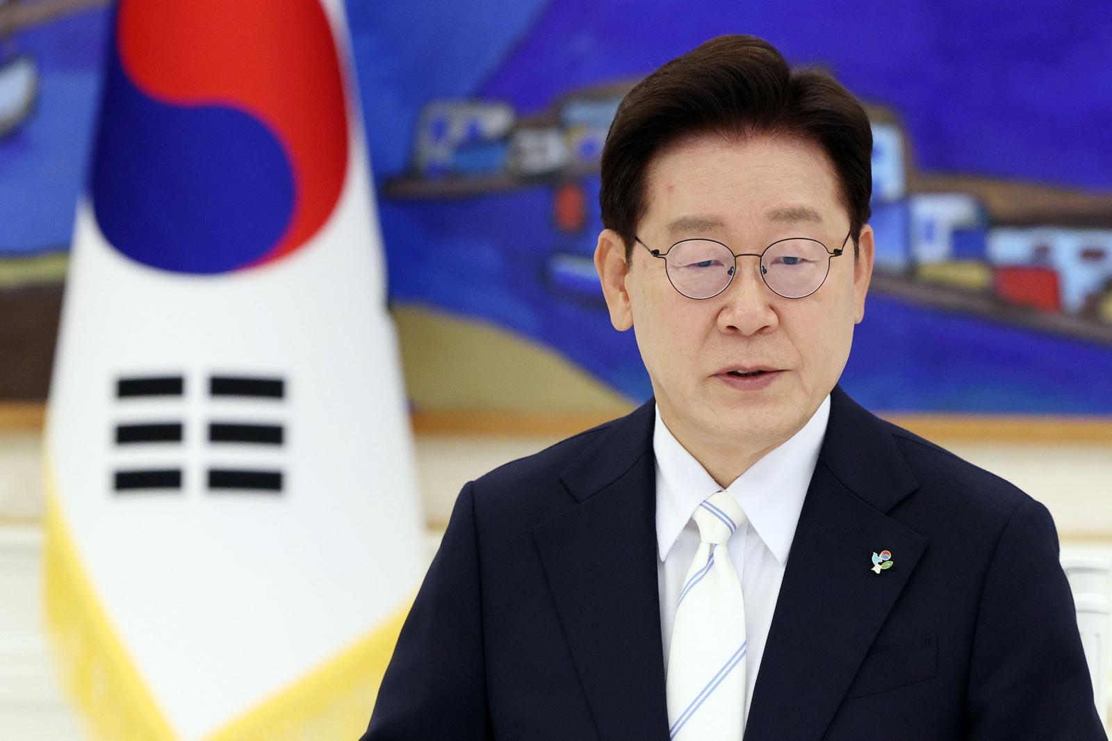 李대통령, 9박10일 유럽 순방 위해 출국