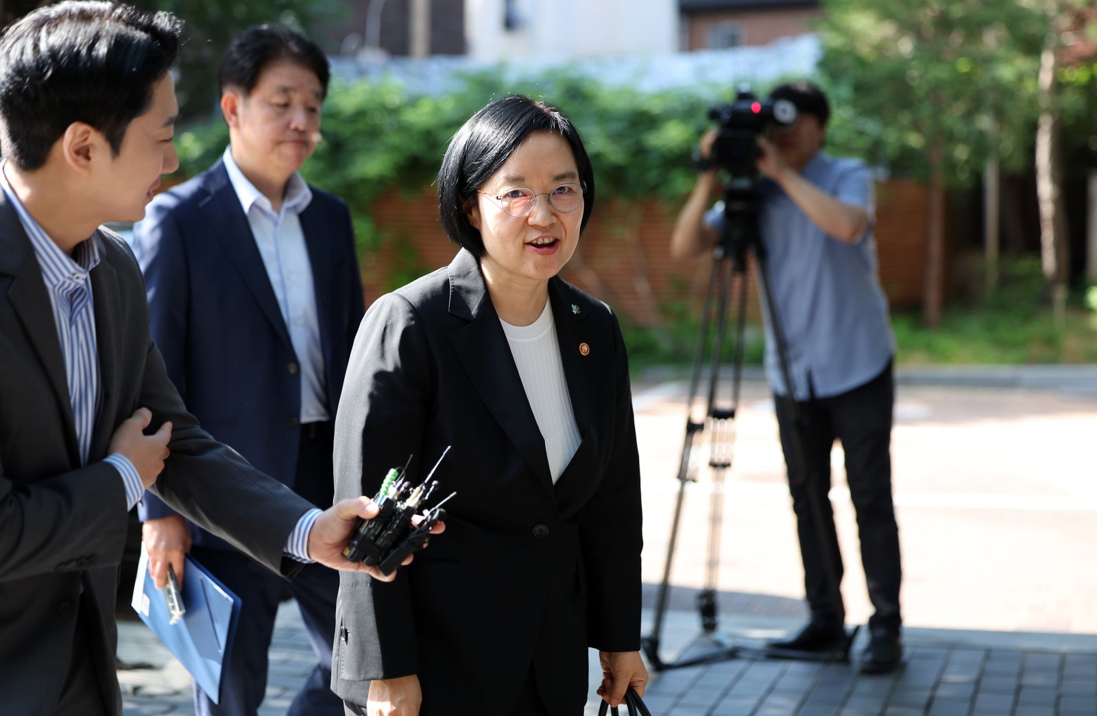 한성숙 총리 후보자 “주택 처분 진행 중…계속 내놓고 있어”