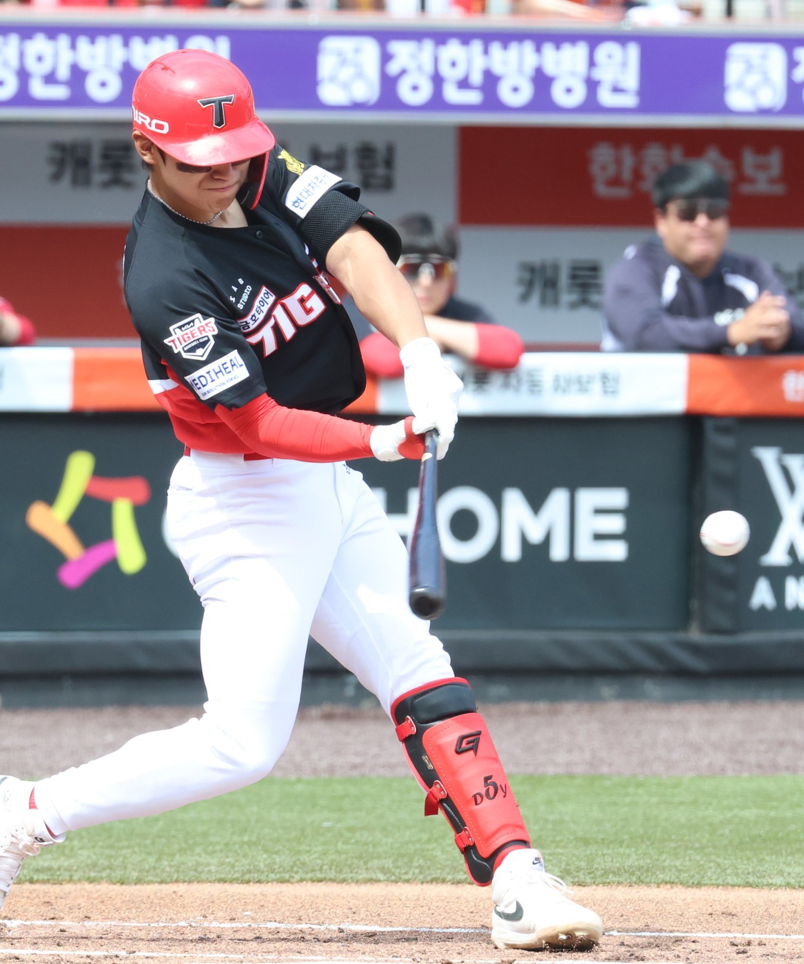12일 대전 한화생명볼파크에서 열린 2026 신한 SOL KBO리그 기아타이거즈와 한화 이글스의 경기에서 기아 김도영이 1회 2루타 1타점을 치고 있다. 2026.4.12 ⓒ 뉴스1
