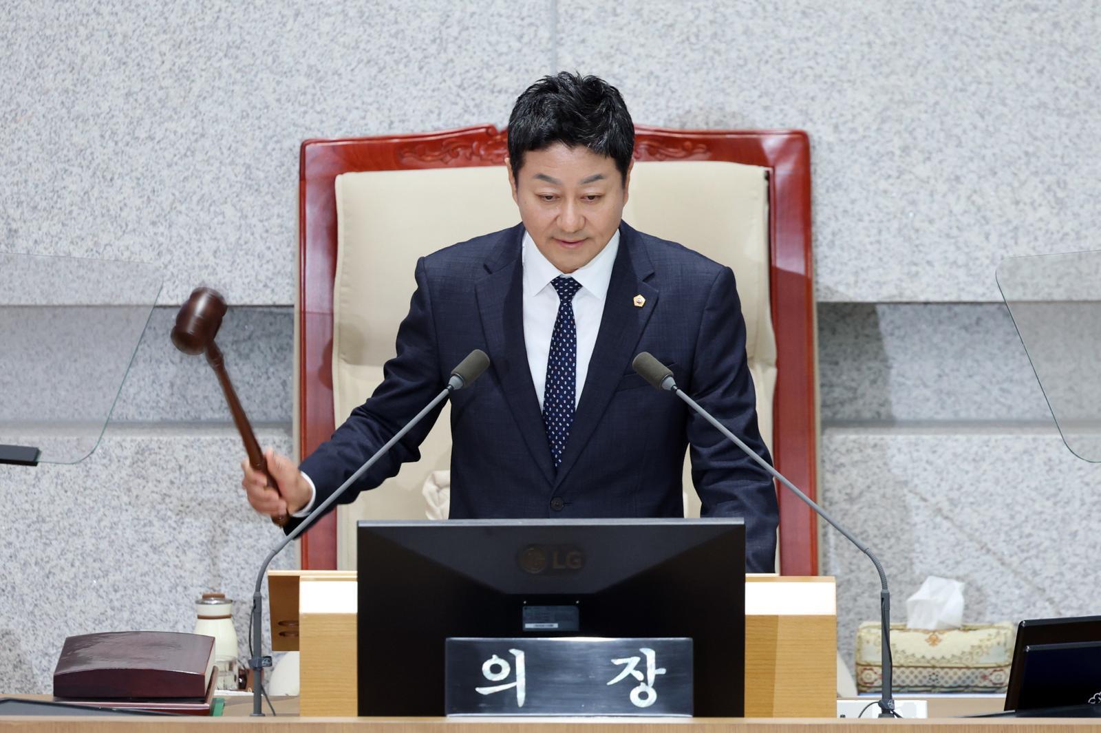 김진경 경기도의회 의장