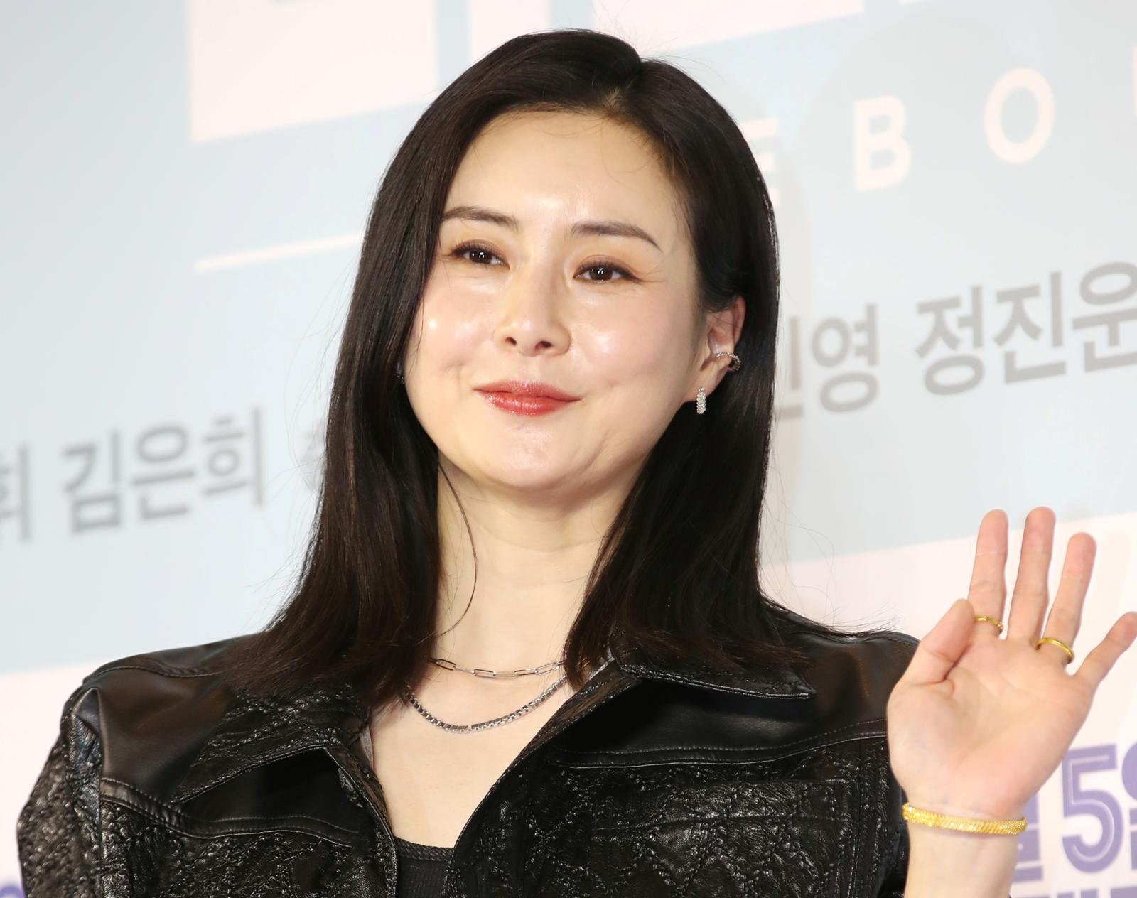 최정윤, SNS 사칭 주의 당부…“난 주식 계좌도 없어”