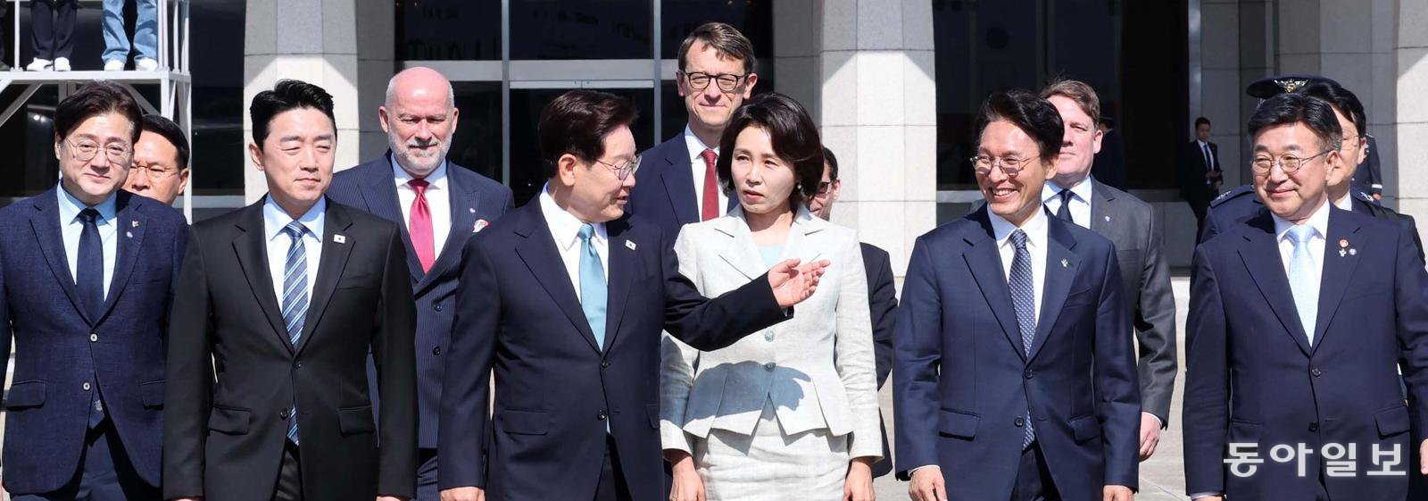 李 출국 행사에 김민석 참석-정청래 불참… 靑 “안와도 된다 했다”