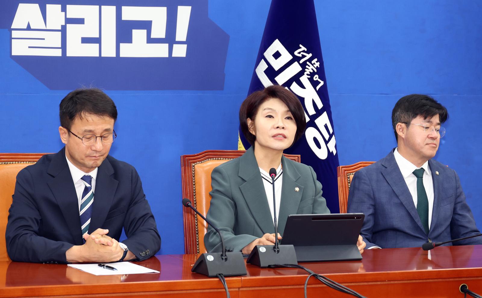 한정애 더불어민주당 정책위의장이 9일 여의도 국회에서 열린 원내대책회의에서 발언하고 있다. 2026.06.09 [서울=뉴시스]