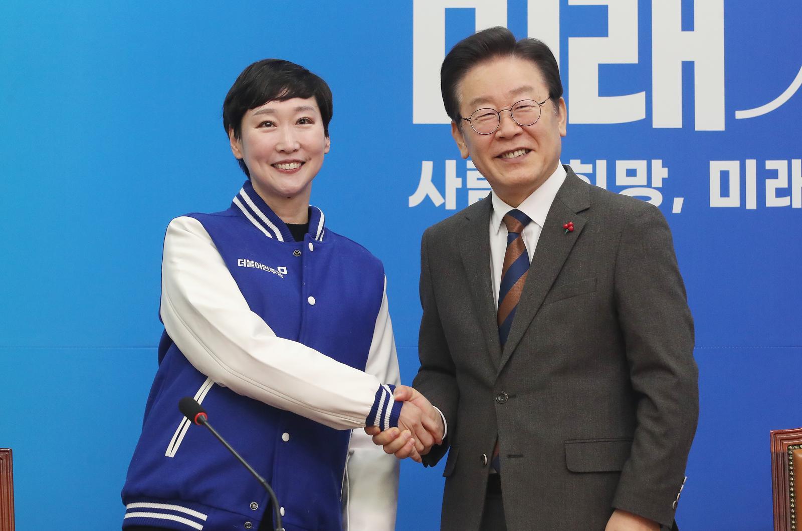 이지은 민주대변인 “李대통령, 尹처럼 하시나” 발언 논란
