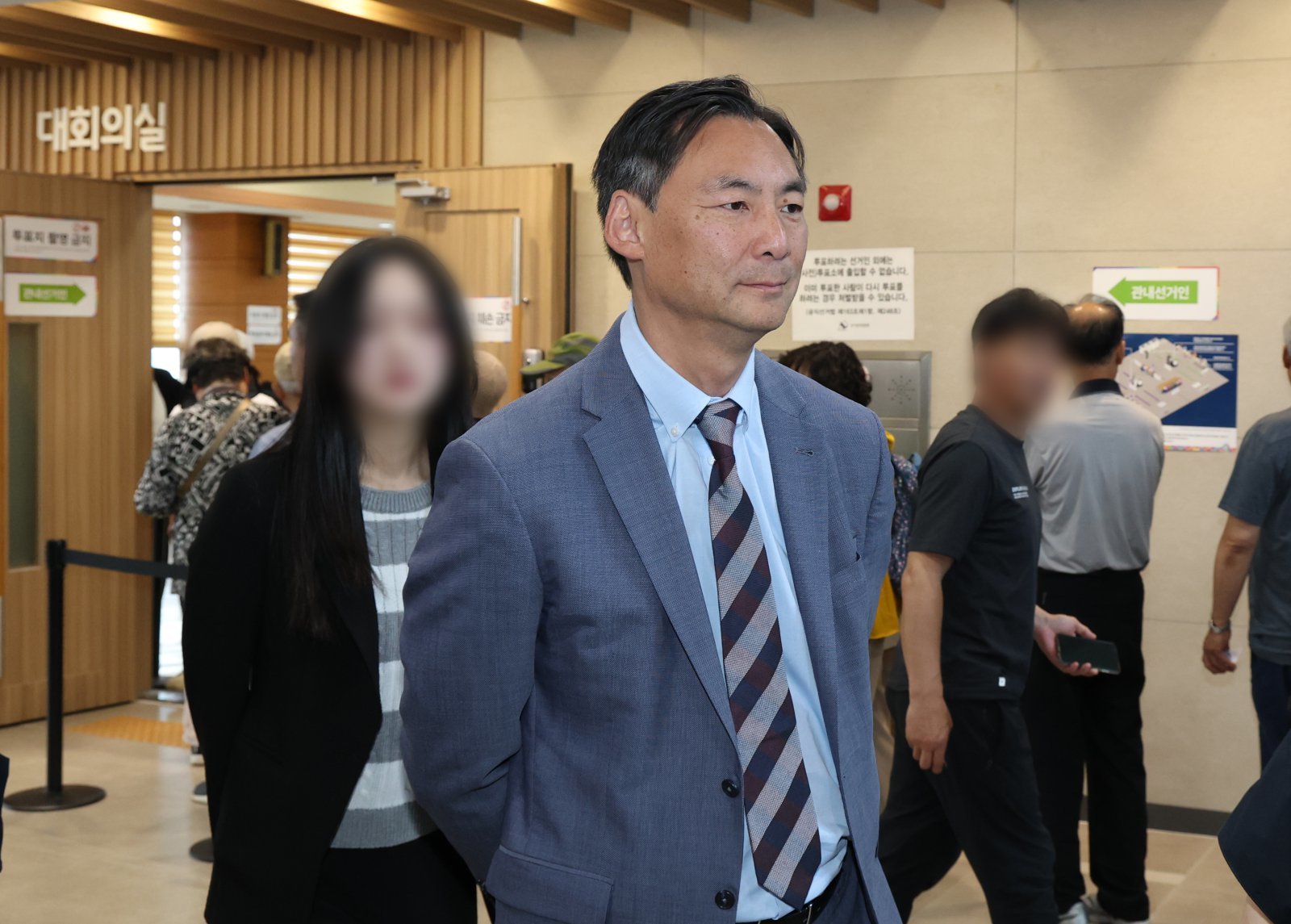 ‘李대통령 명예훼손’ 모스탄, 출국정지 취소소송 재판부 기피 신청