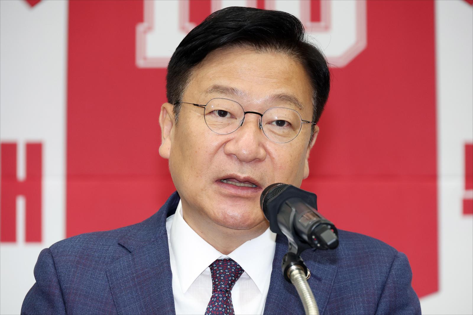 변화 대신 또 친윤-영남 택한 국힘, 새 원내대표에 정점식 선택
