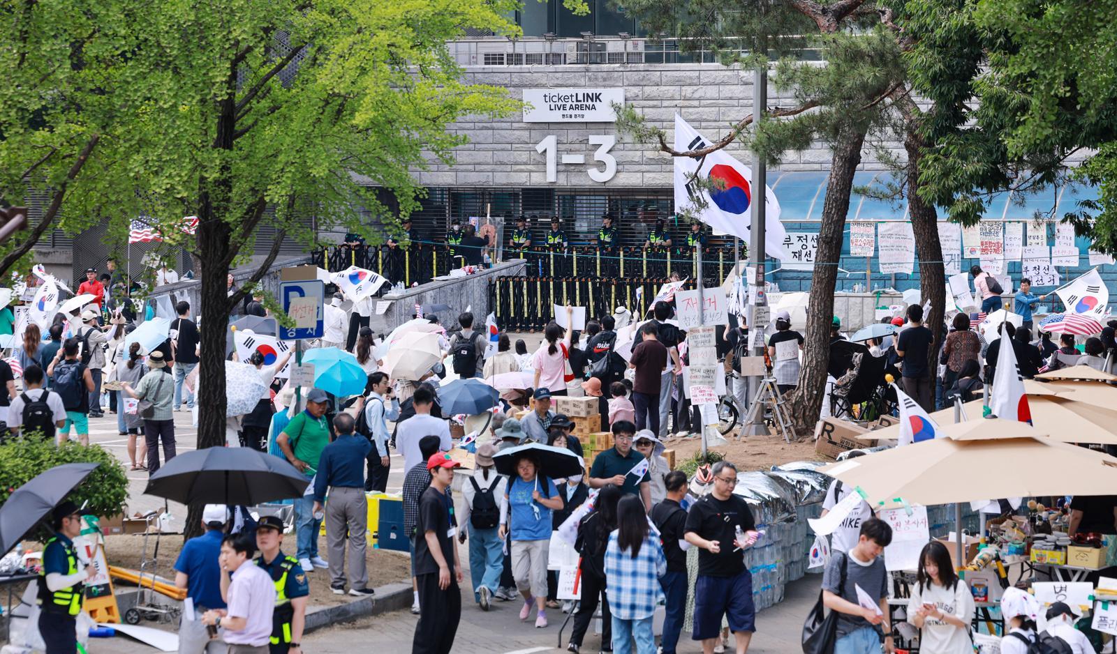 잠실 핸드볼경기장 집회 장기화… 대한체육회 “국제대회 지원 차질, 길 열어 달라” 호소