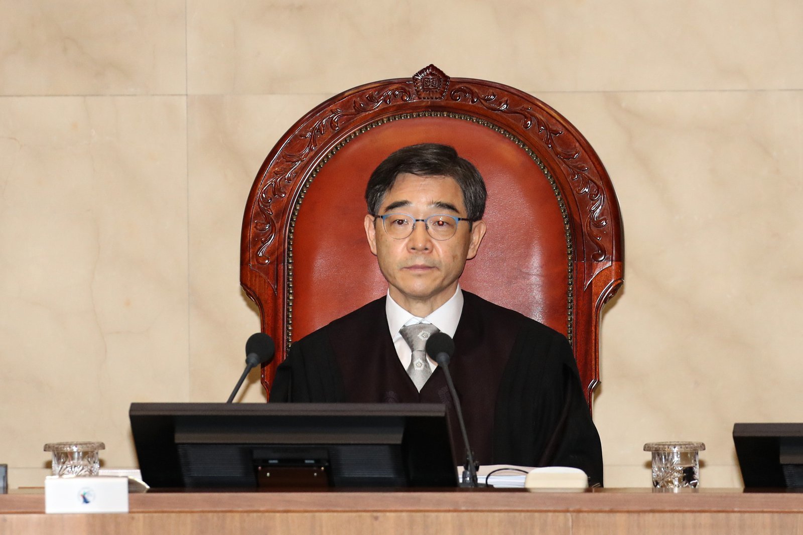 ‘화천대유 자문’ 권순일 前대법관 1심 선고…검찰, 징역 1년 구형
