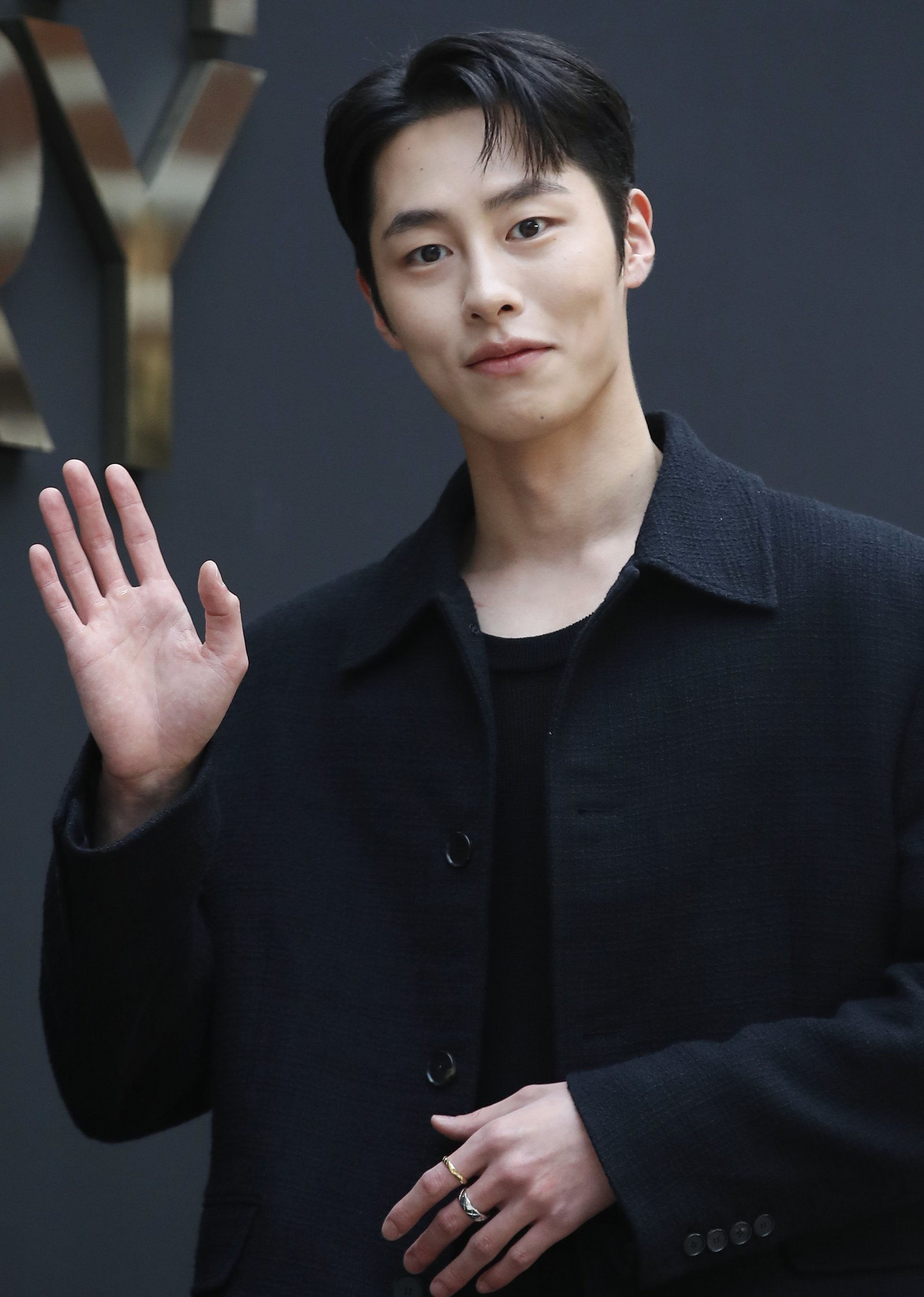 이재욱, 입대 후에도 열일…‘섬보이’ 방송 이어 가수 데뷔