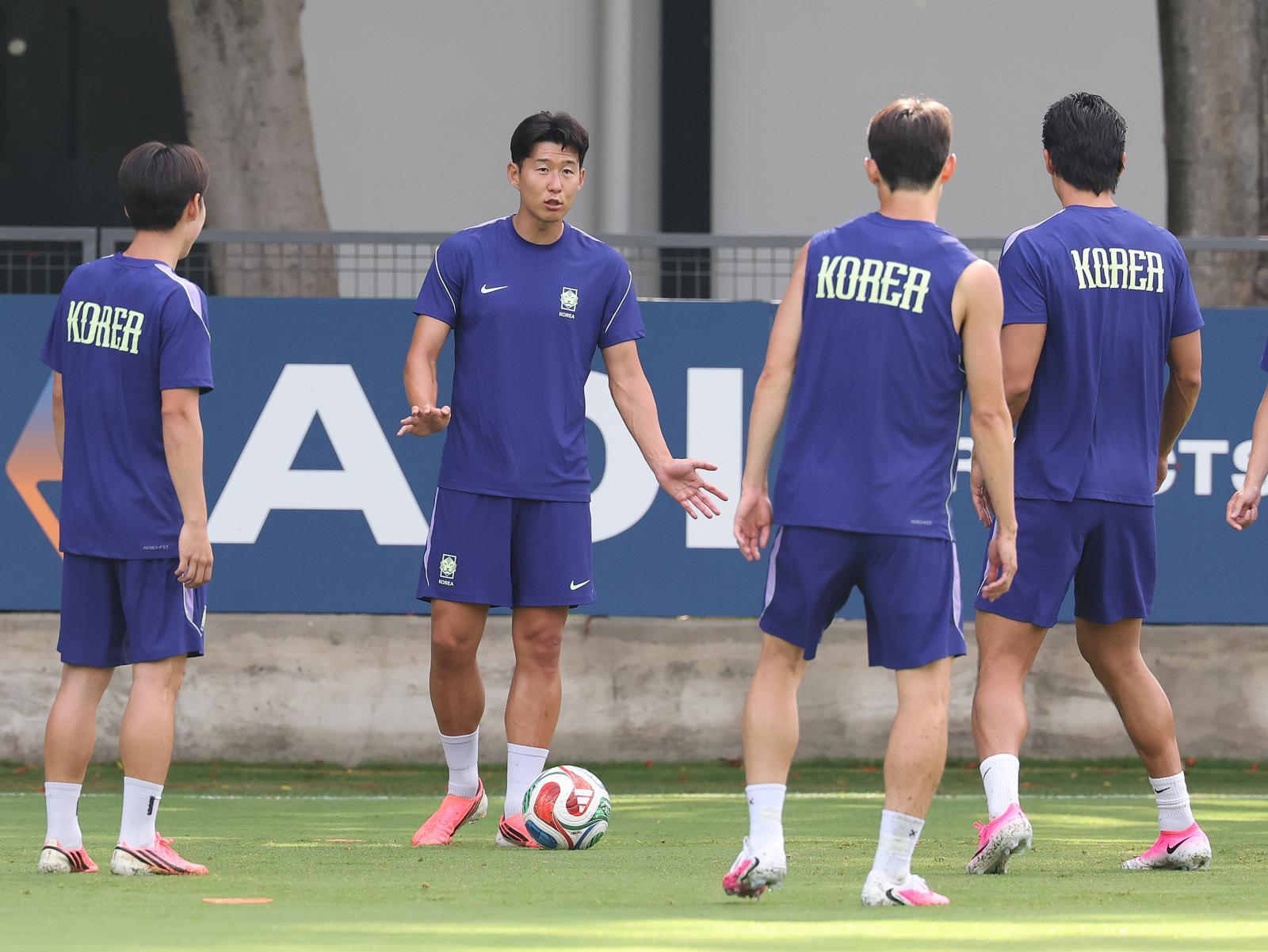 만반의 준비한 한국, MLB 구경하고 온 체코…韓, 북중미 월드컵 첫 승 도전