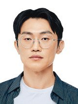 윤덕원 가수·‘열심히 대충 쓰는 사람’ 저자