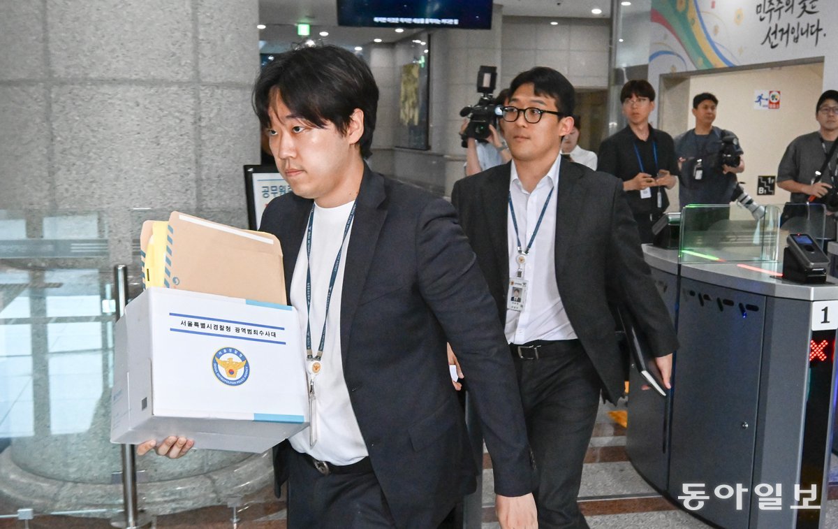 얼빠진 선관위… 후보 득표수 바꿔 적고, 개표결과 중복 입력
