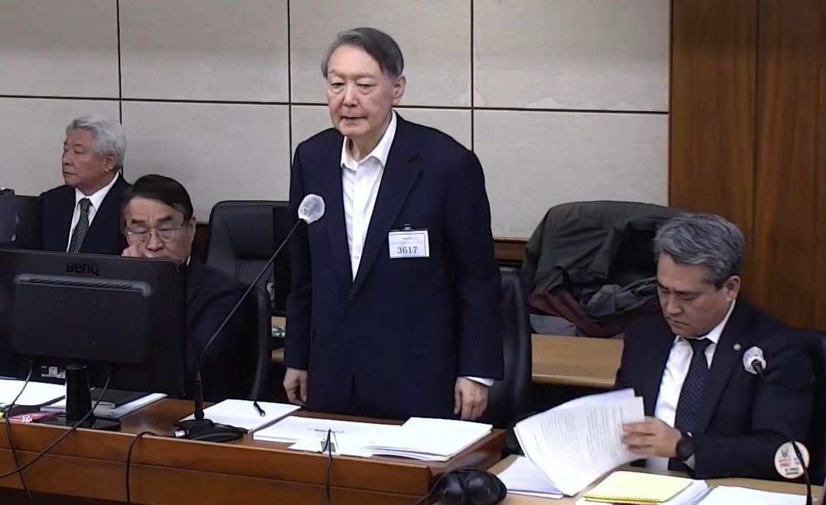 [속보]윤석열, ‘평양 무인기 침투’ 1심 징역 30년