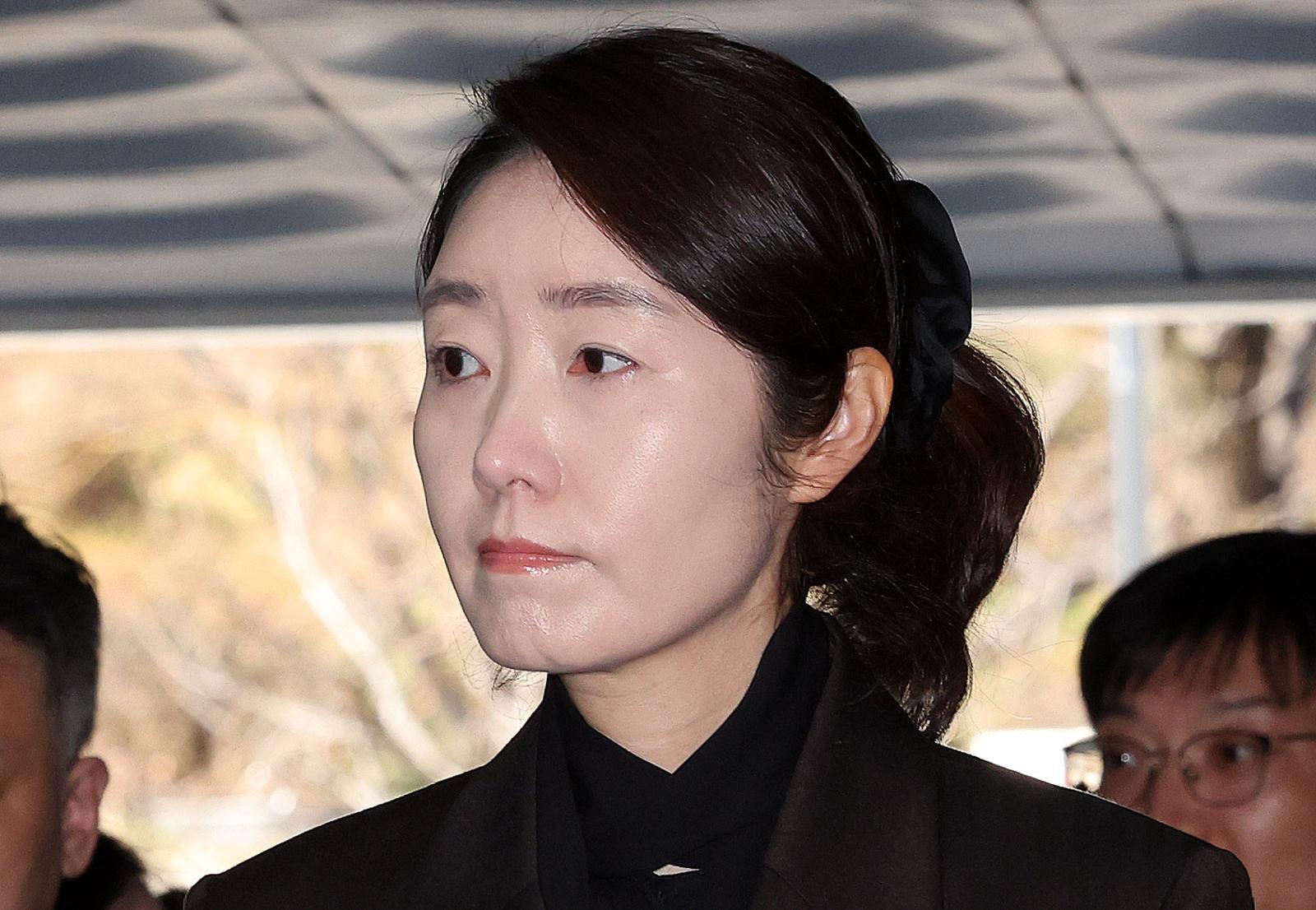 ‘1억 공천 헌금’ 강선우 보석 심문서 눈물로 호소…“방어권 행사 제한”