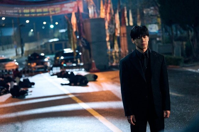 ‘참교육’ 김무열 “체벌, 극적 장치일 뿐…그 이후 이야기 봐달라”