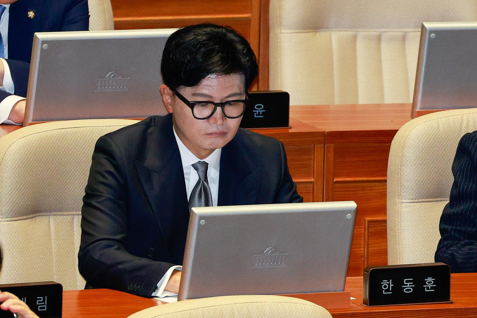 종합특검, 한동훈 출국금지 재차 연장…韓 “유치한 기싸움”